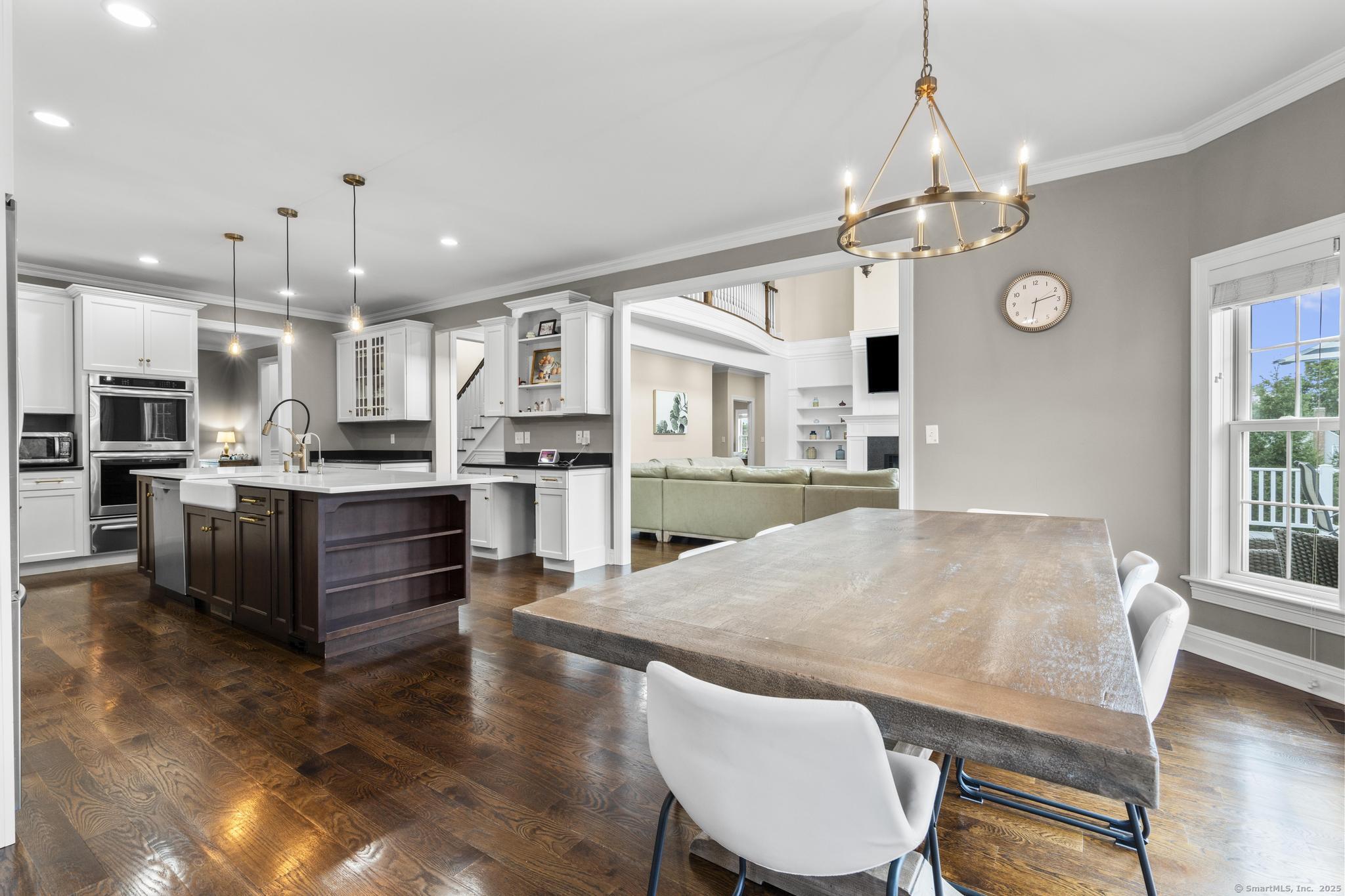 318 Bayview Circle
