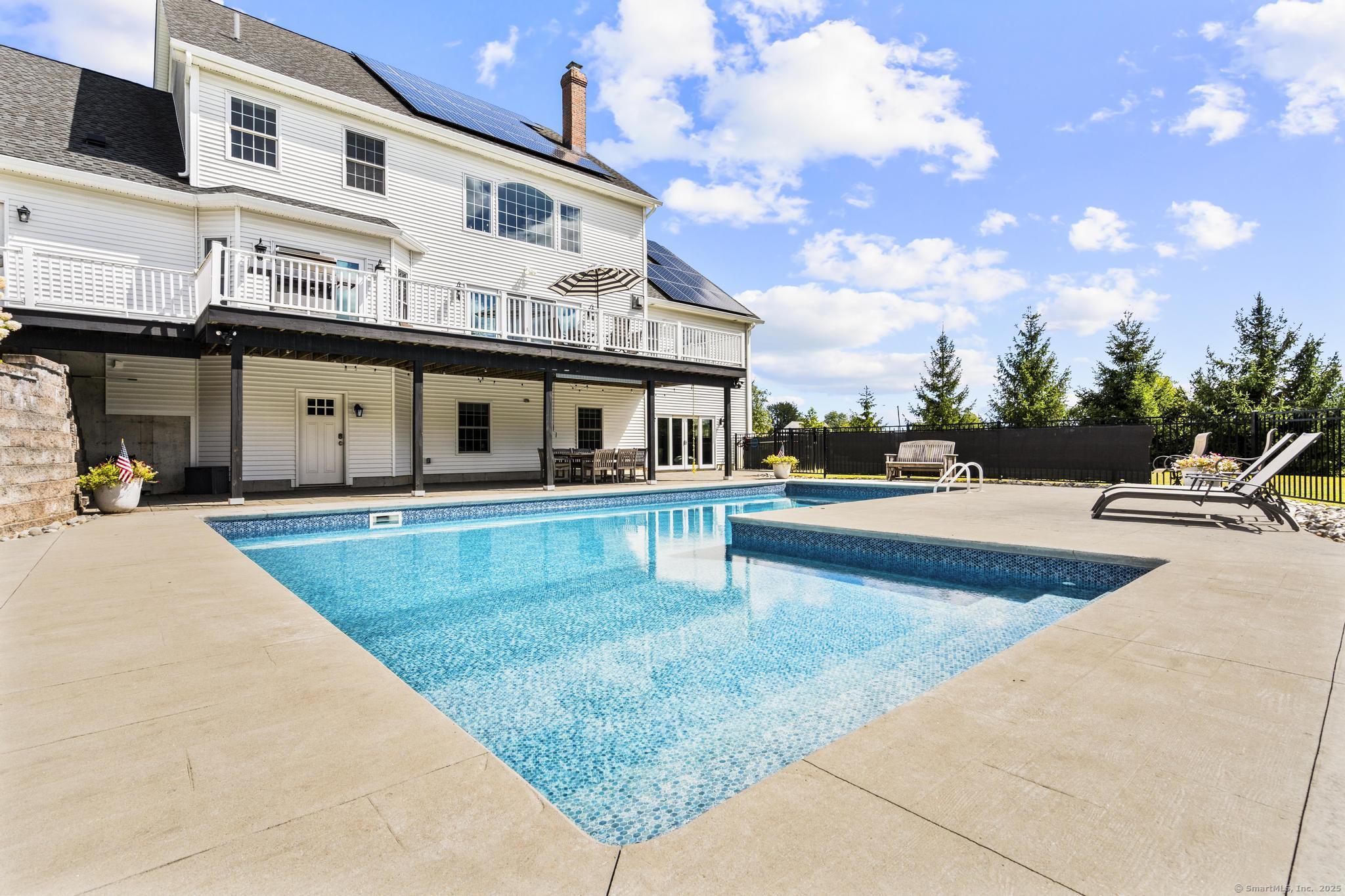 318 Bayview Circle