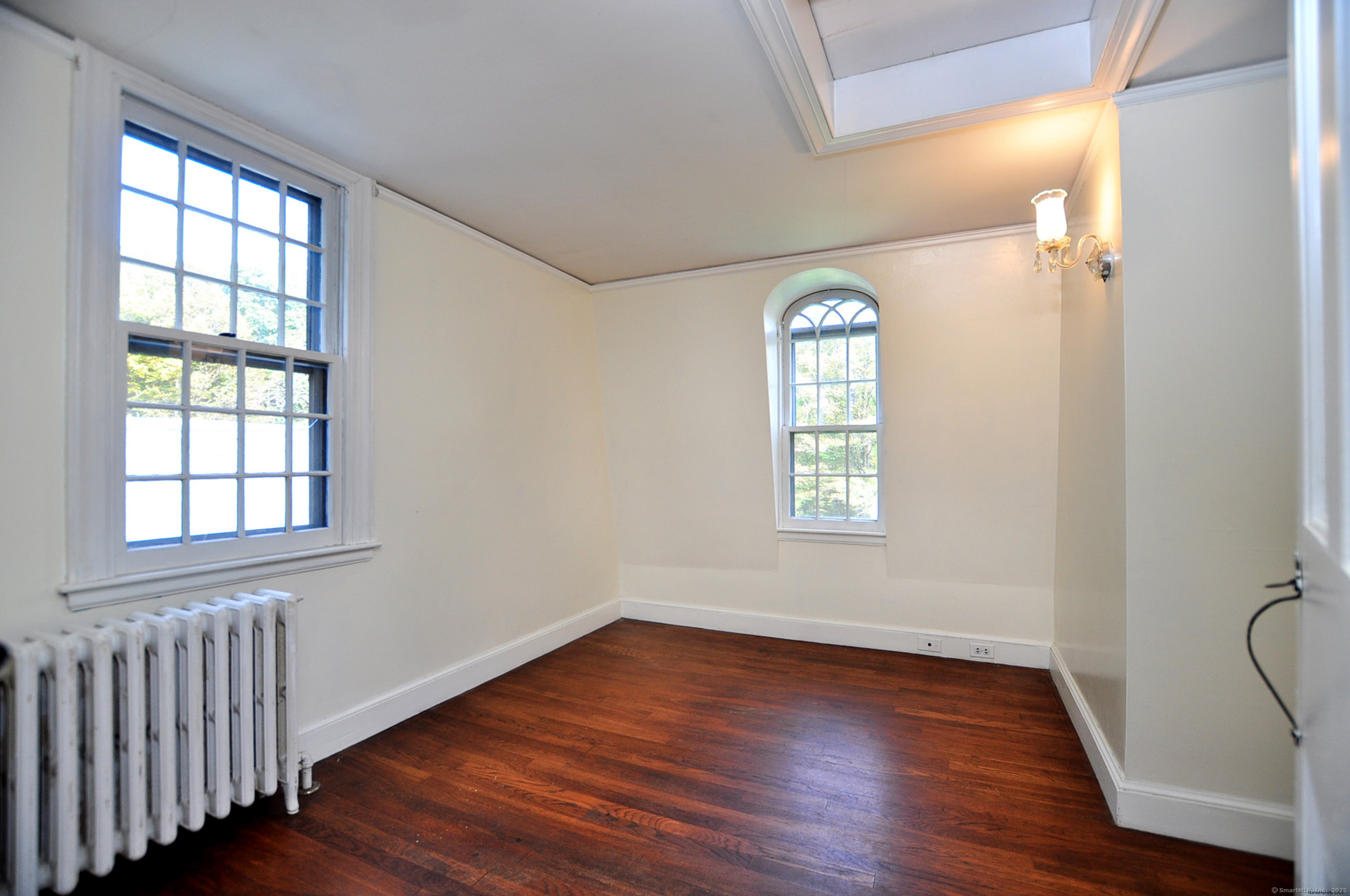 182 East Litchfield Road