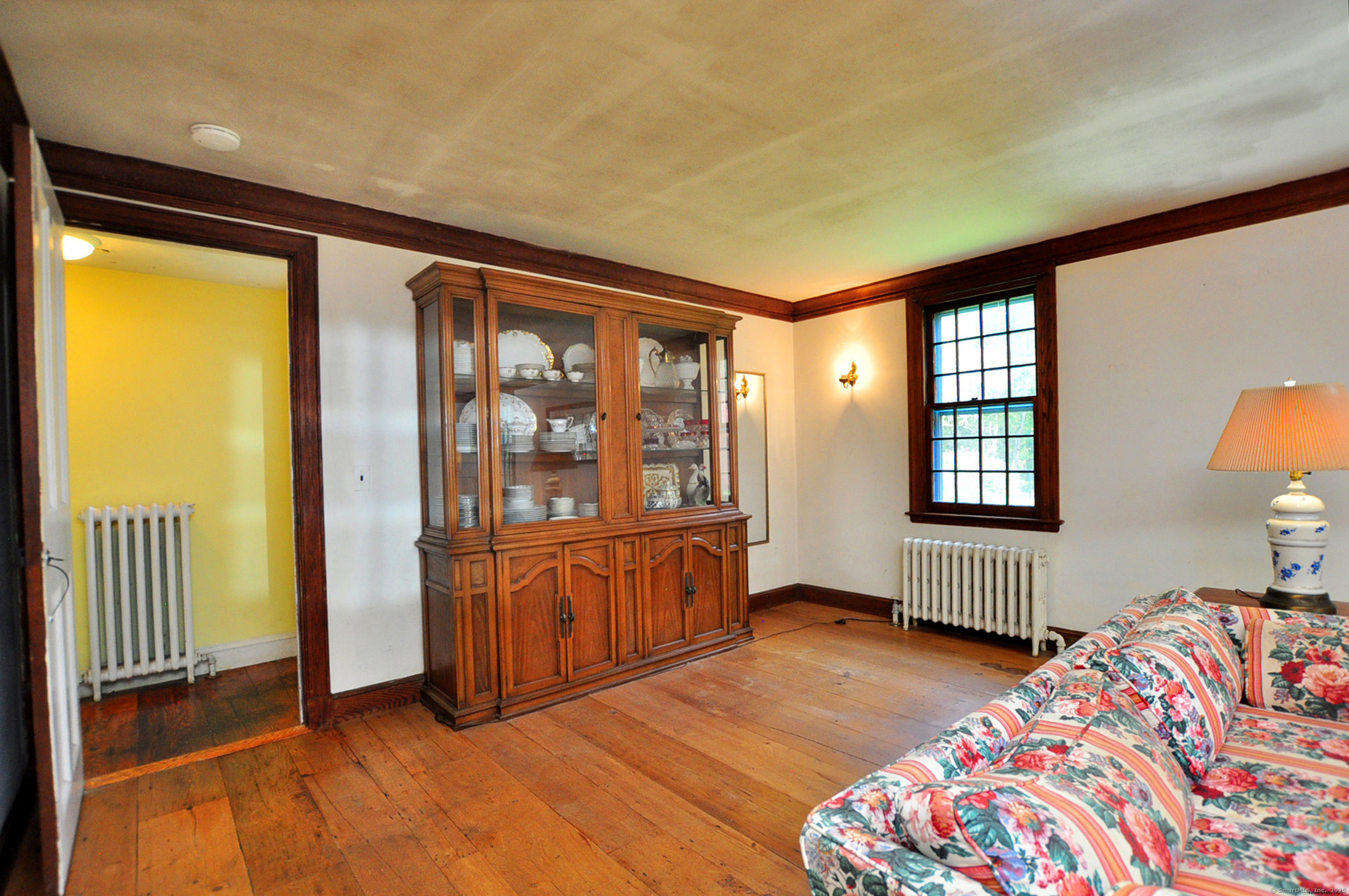 182 East Litchfield Road