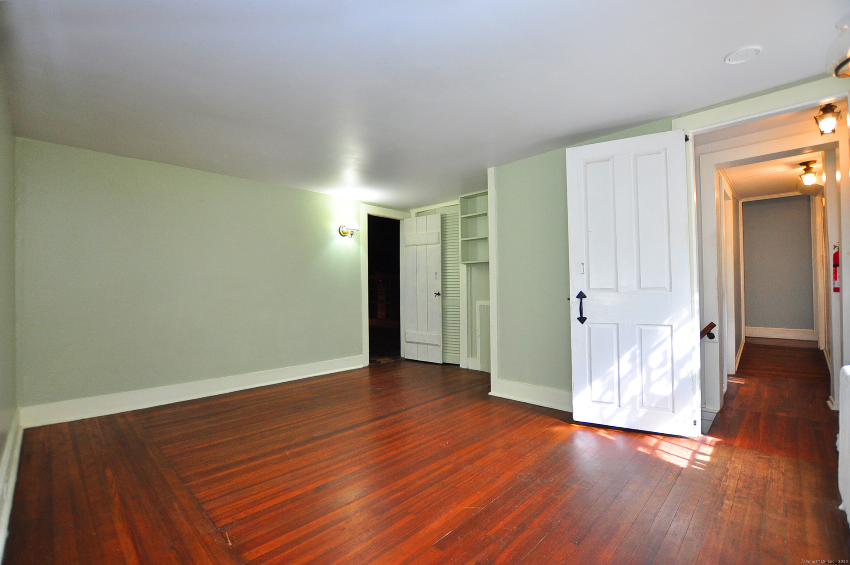 182 East Litchfield Road