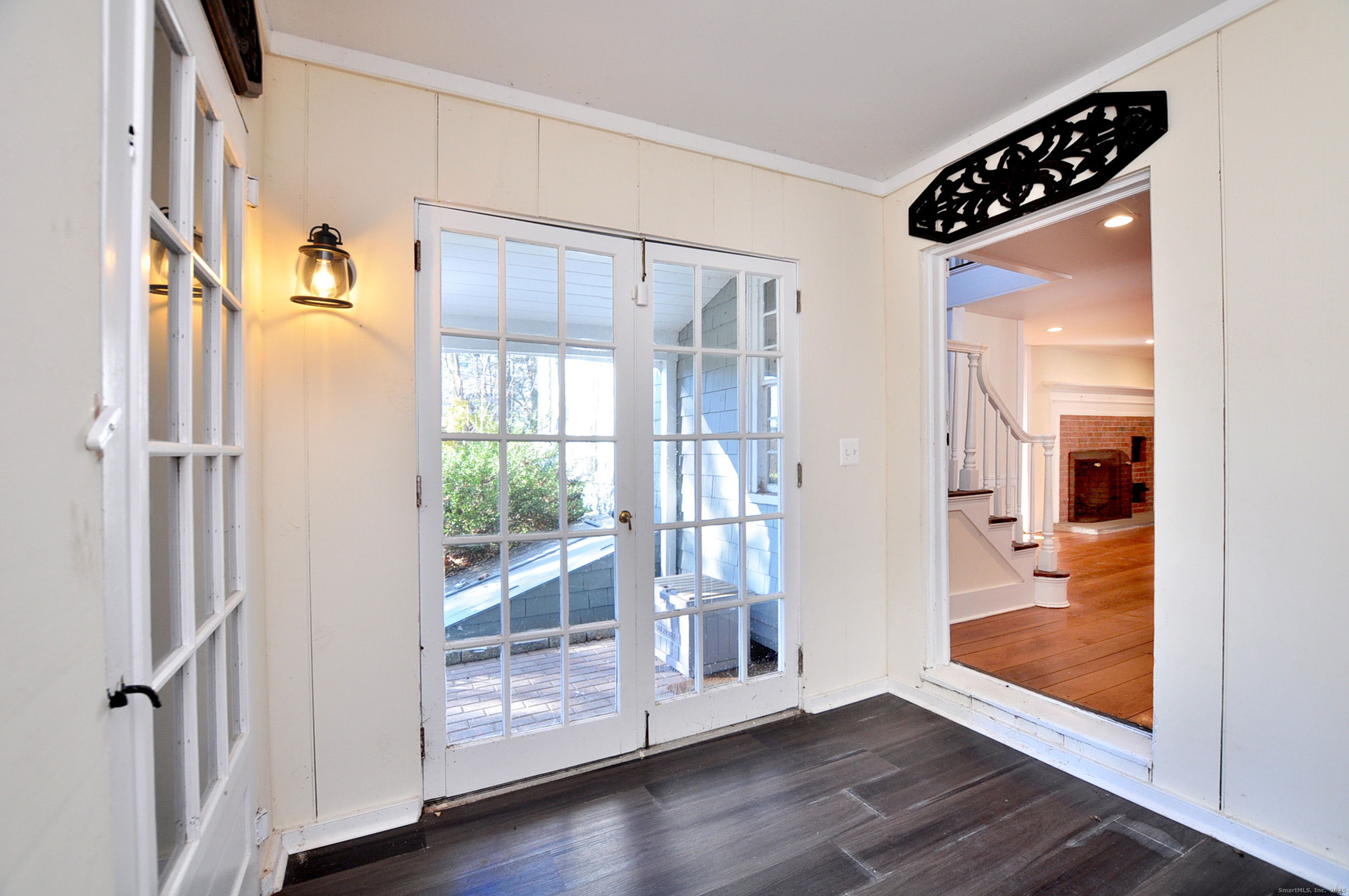 11 West Chestnut Hill Road