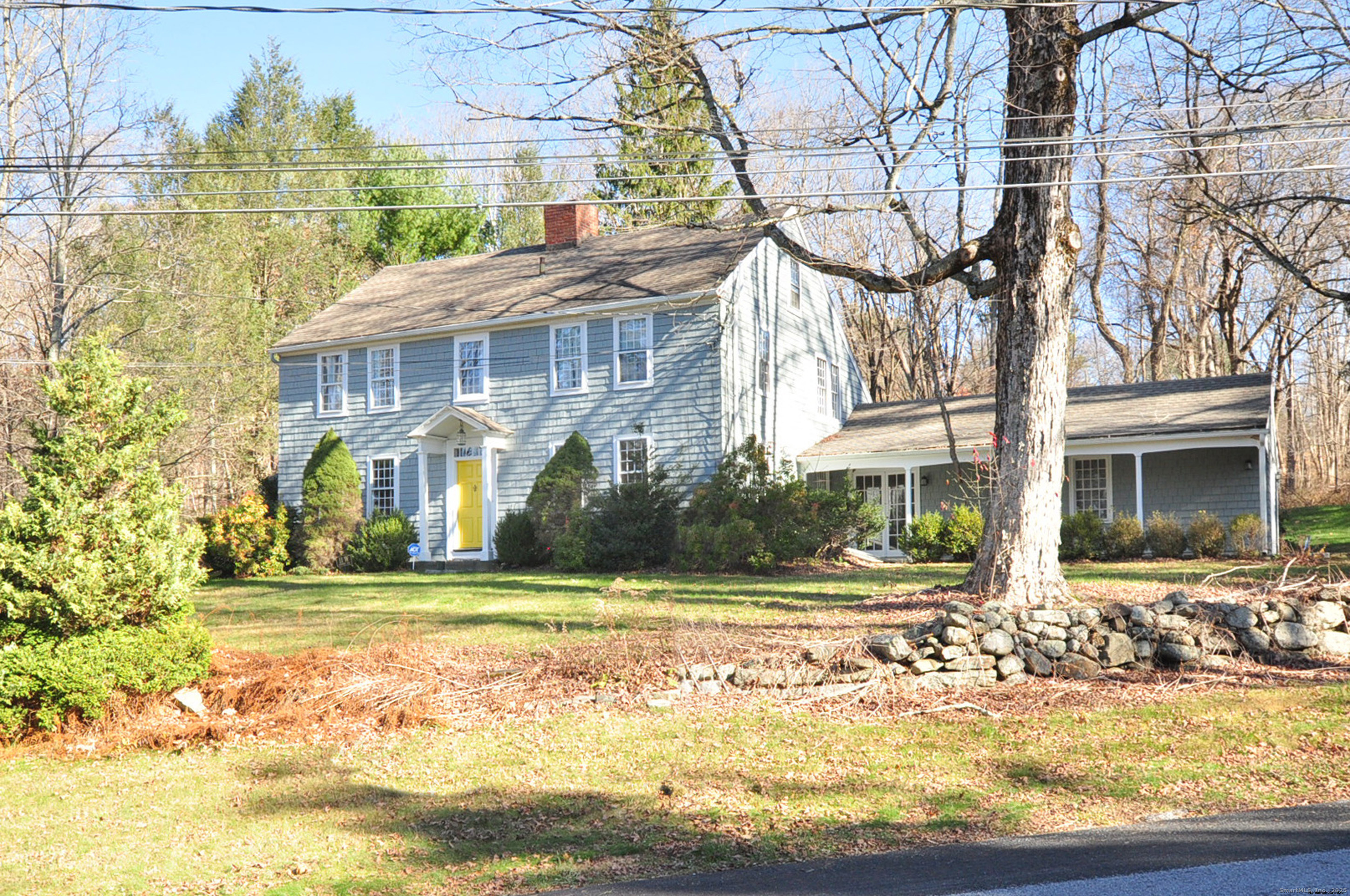 11 West Chestnut Hill Road