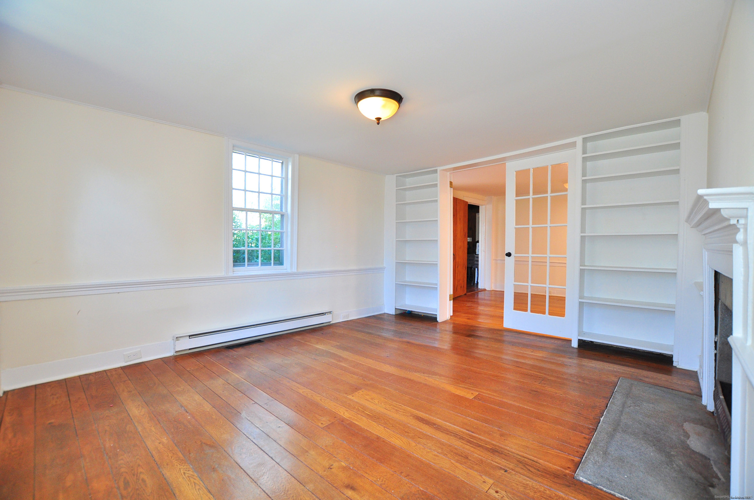 11 West Chestnut Hill Road