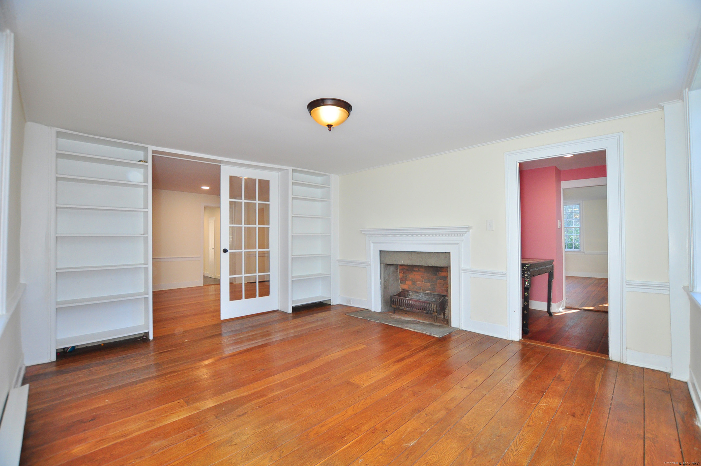 11 West Chestnut Hill Road