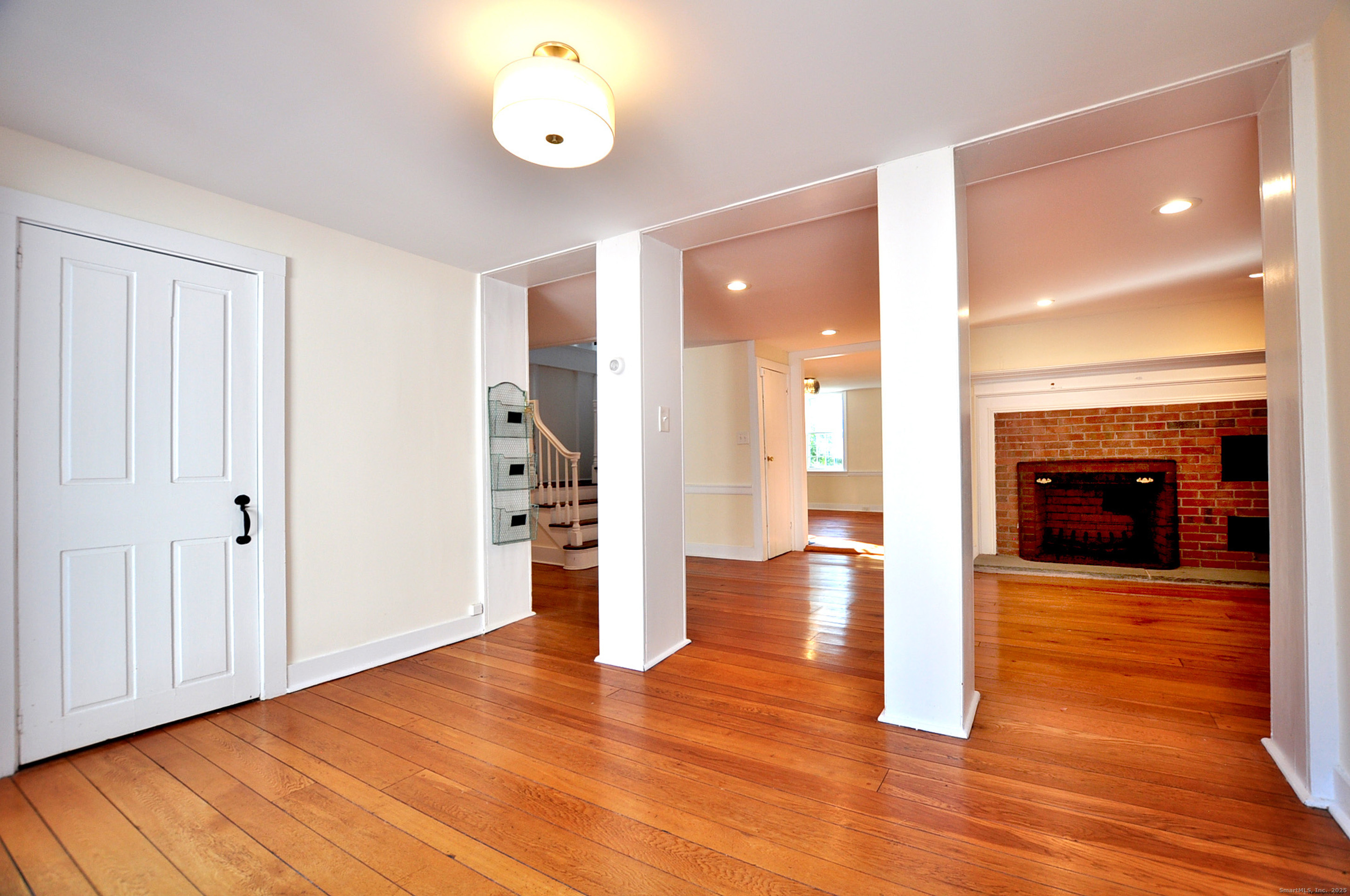 11 West Chestnut Hill Road