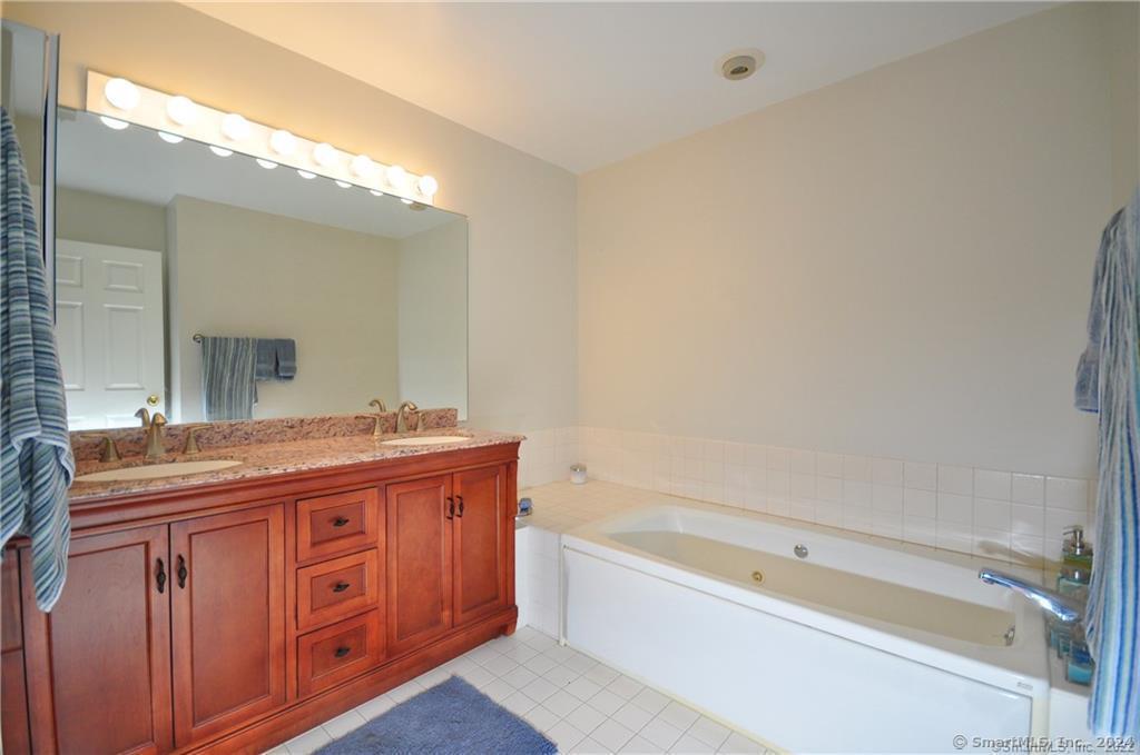 93 Litchfield Ponds Drive 93