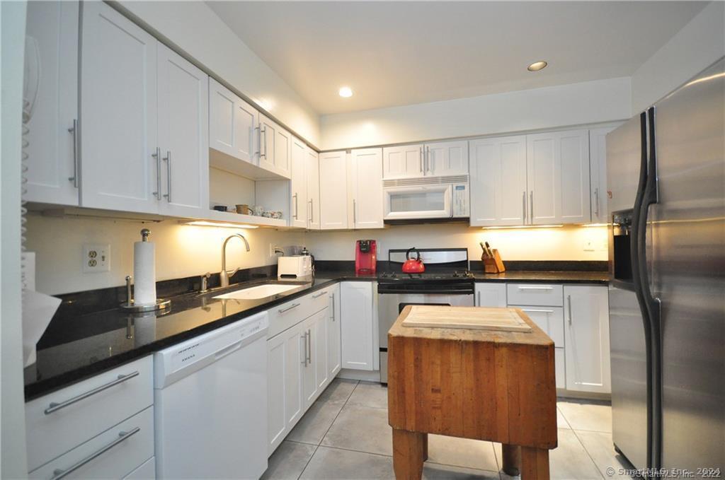 93 Litchfield Ponds Drive 93