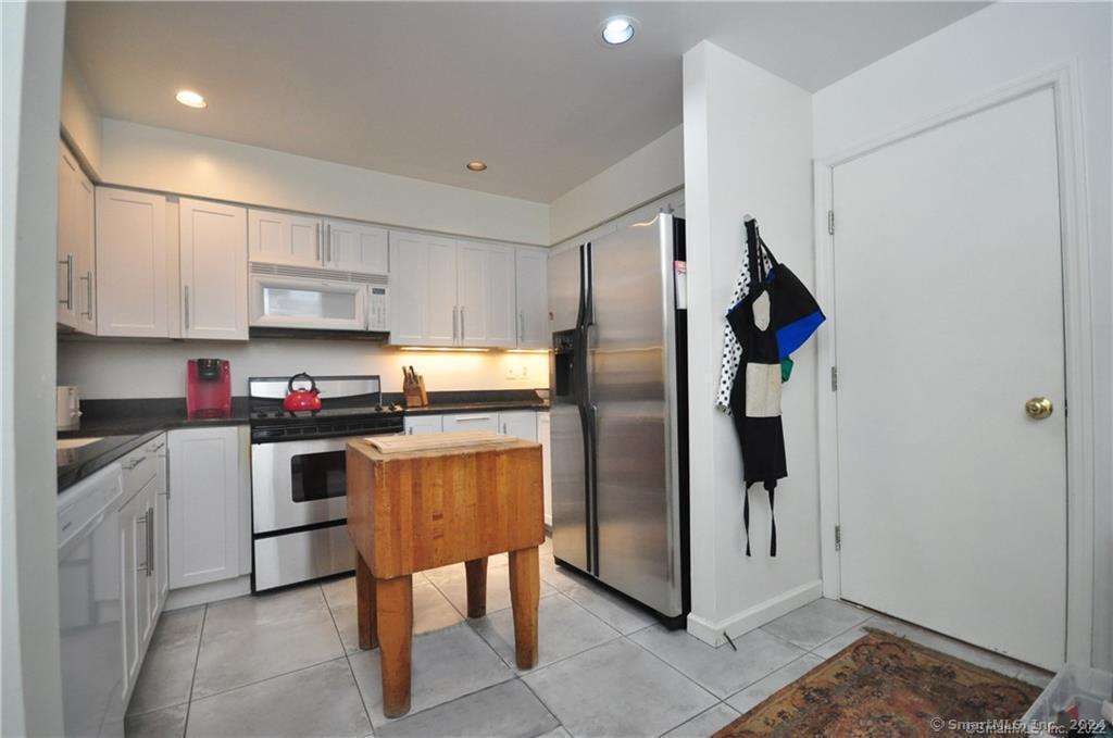 93 Litchfield Ponds Drive 93