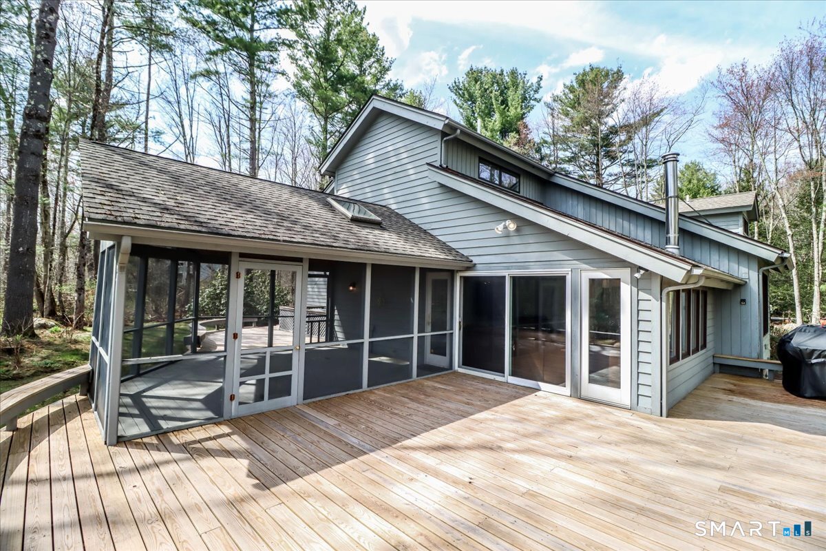 17 Dresden Court West