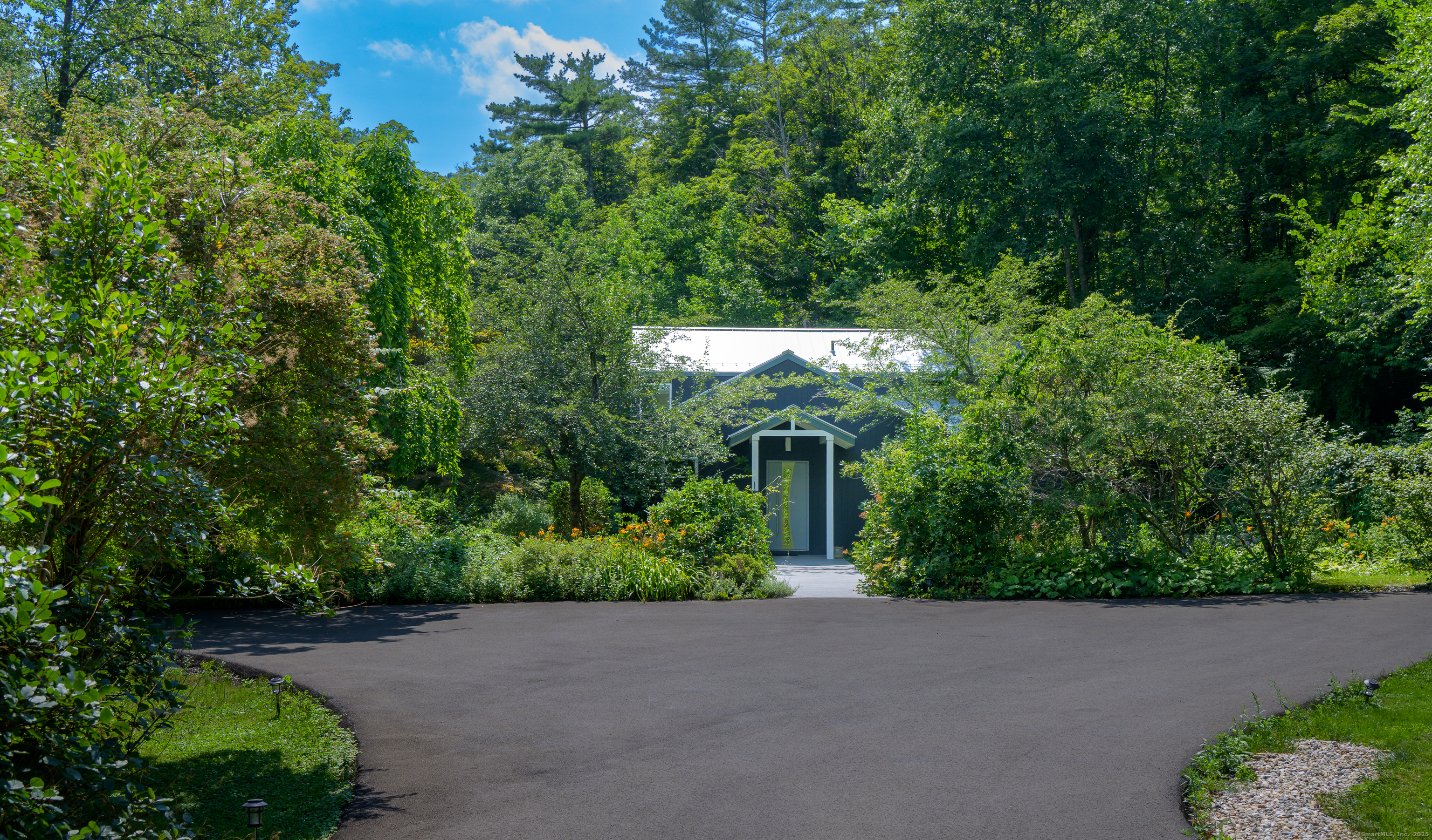 35 Kirk Road