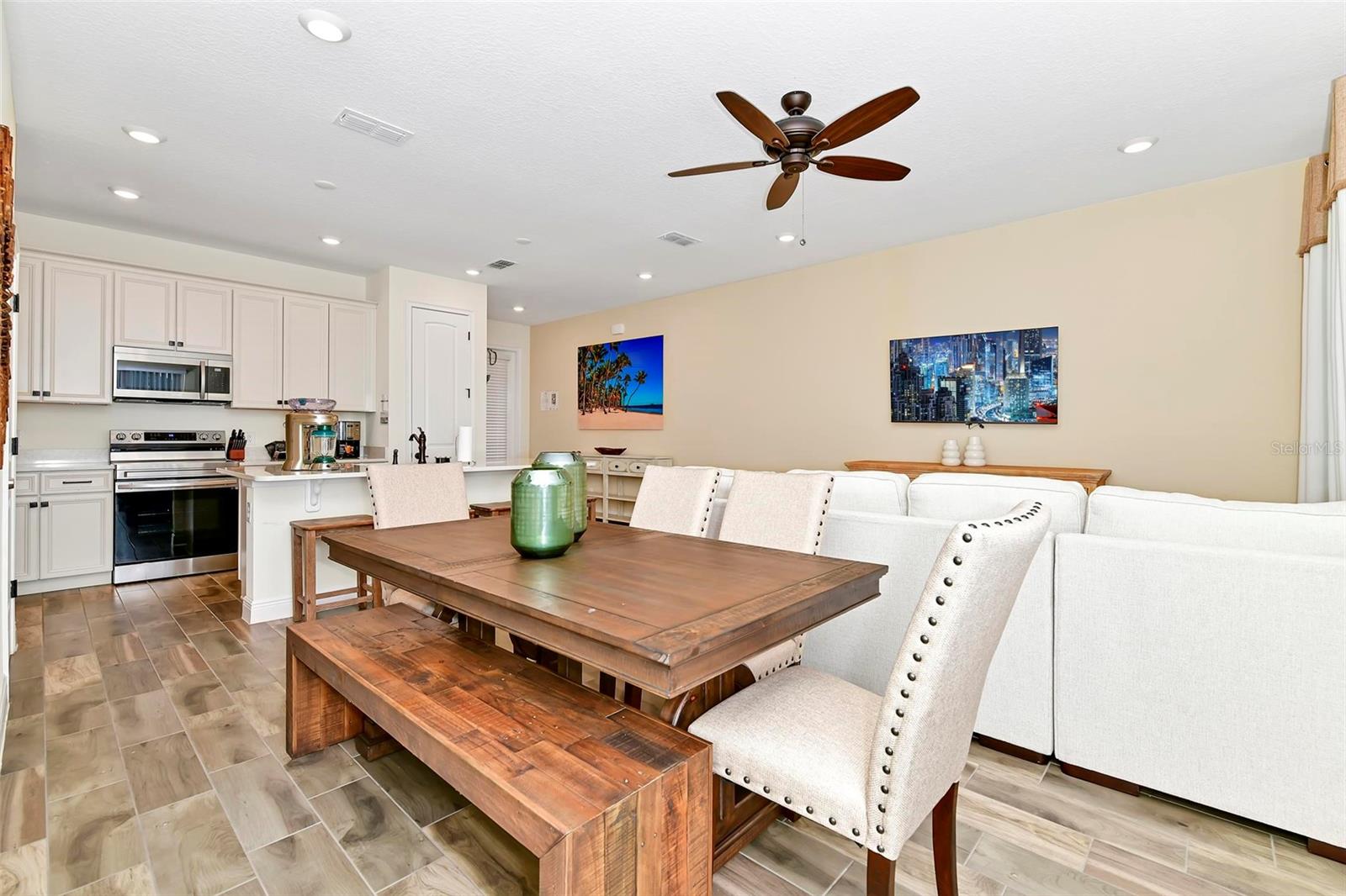 2920 CARIBBEAN SOUL DR