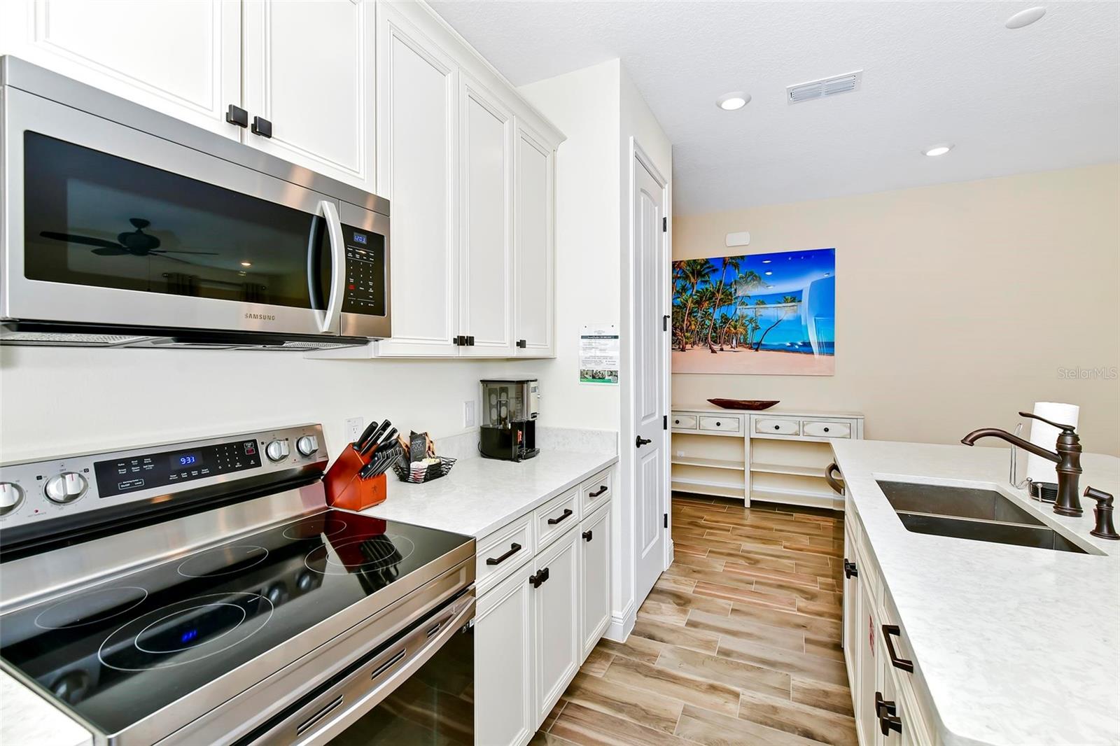 2920 CARIBBEAN SOUL DR