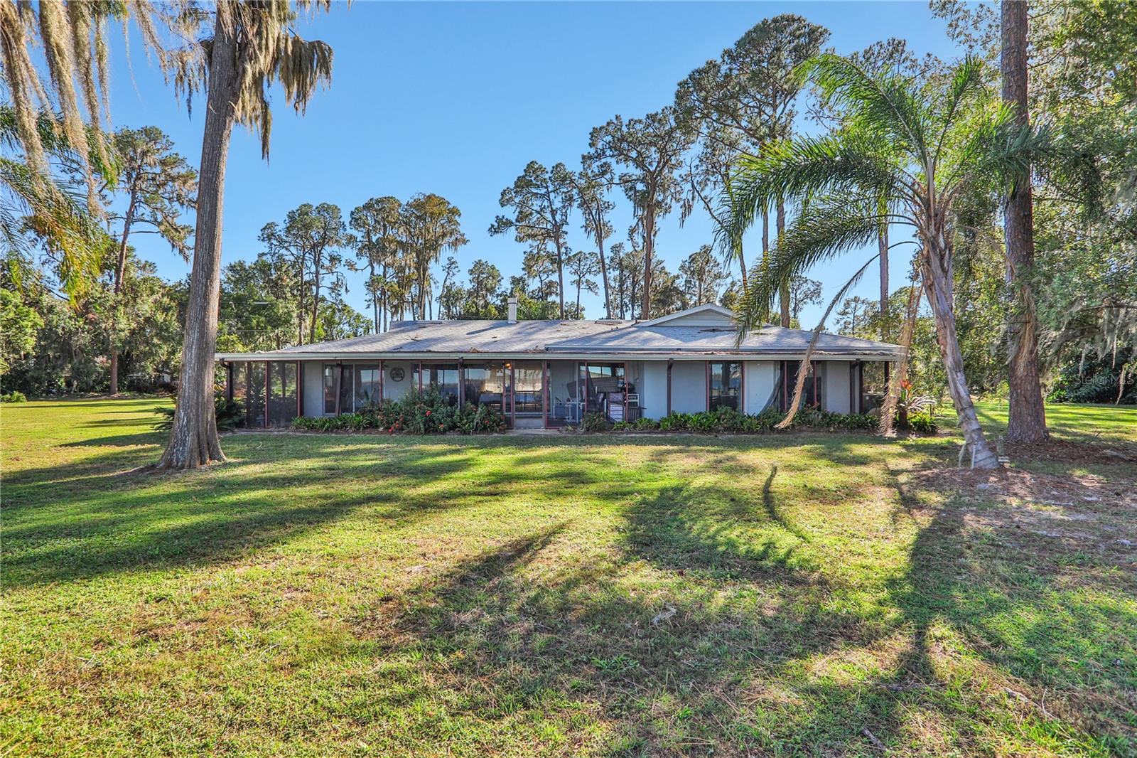 10121 LONE TREE LN