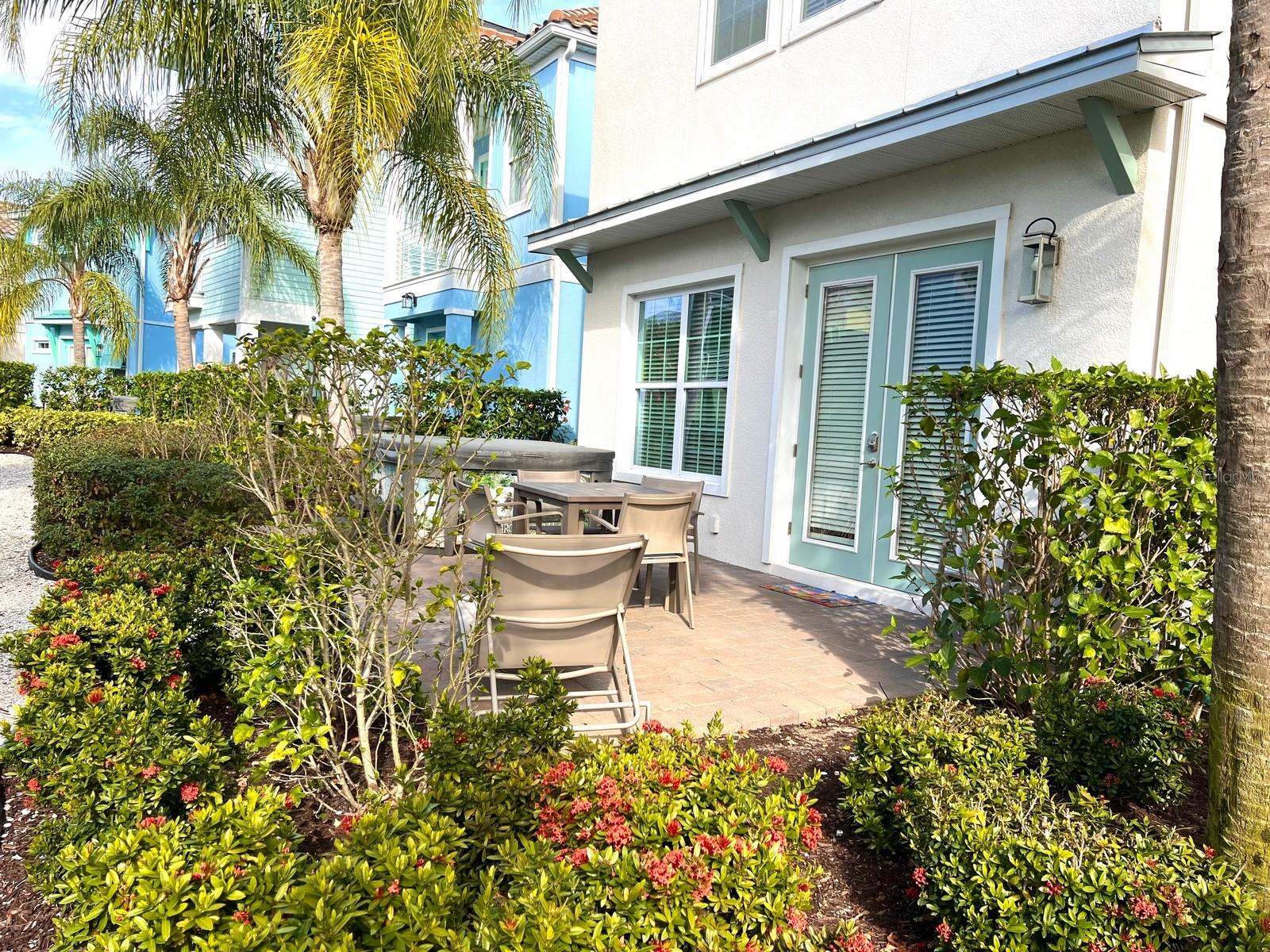3008 SEA PLANE LN