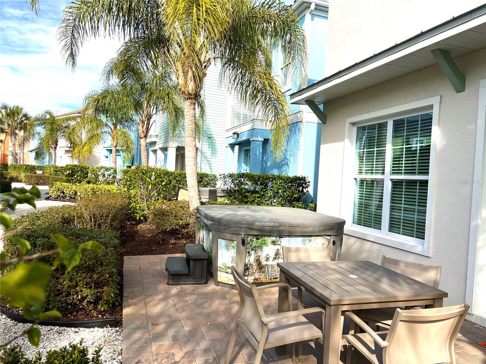 3008 SEA PLANE LN