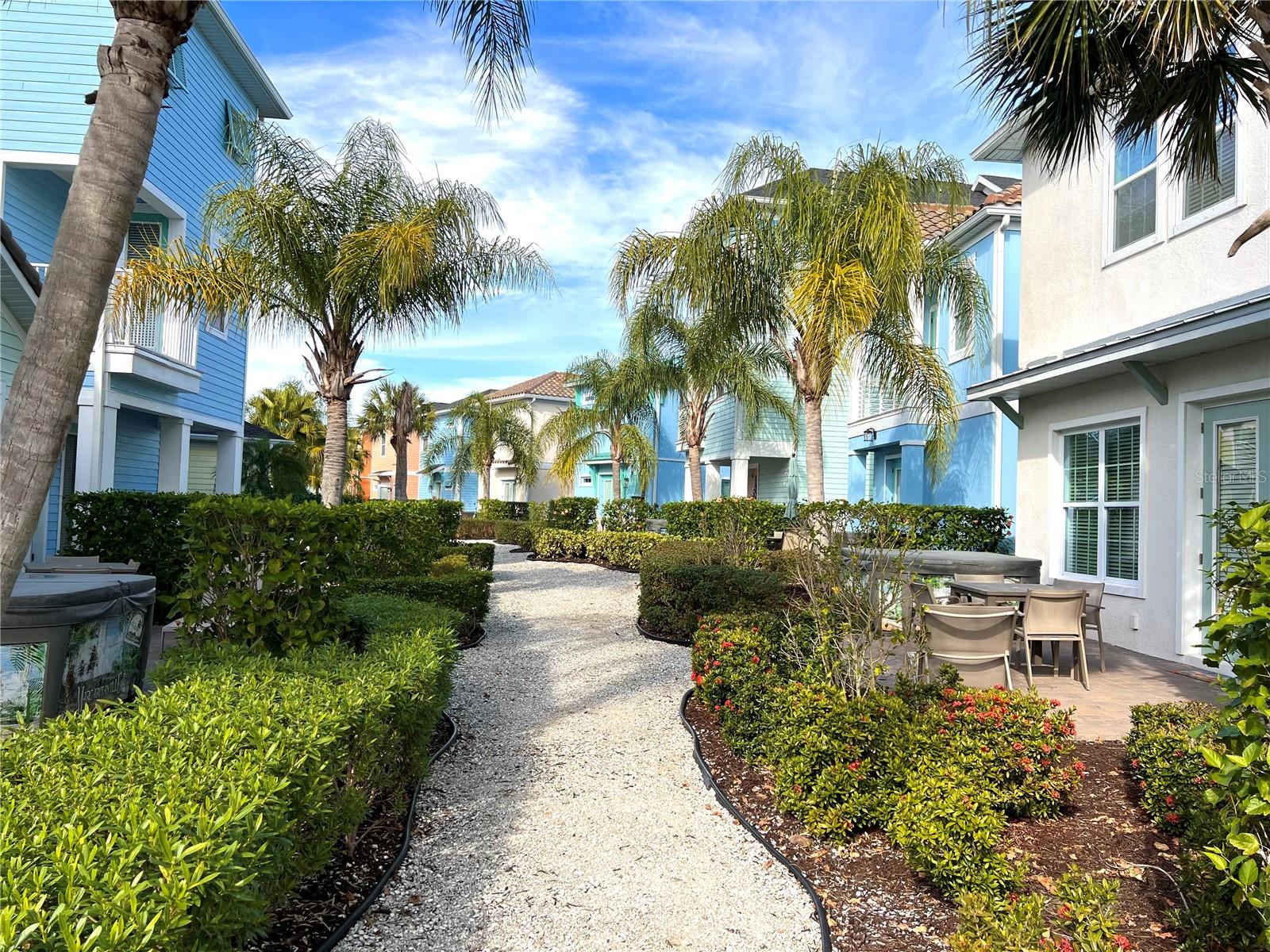 3008 SEA PLANE LN