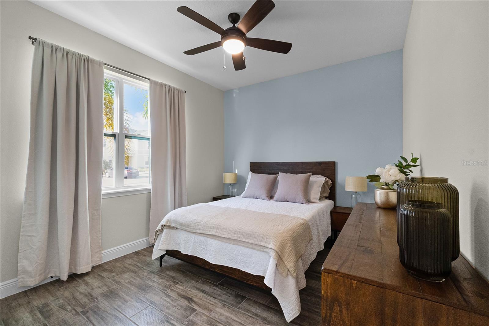 8135 COCONUT PL