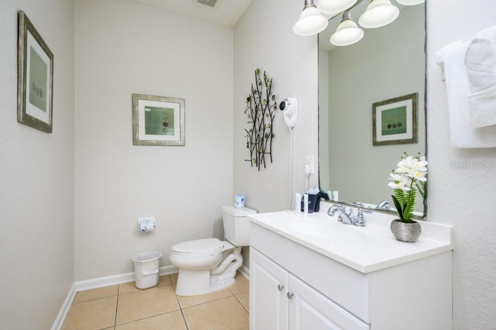 8001 COOL BREEZE DR #121