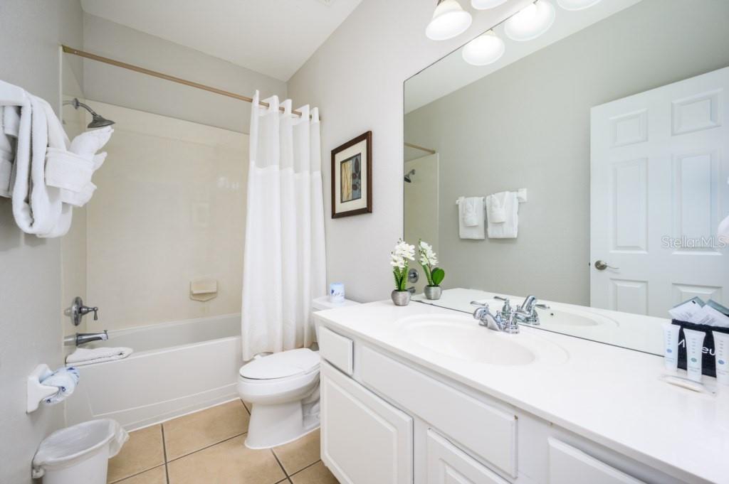 8001 COOL BREEZE DR #121