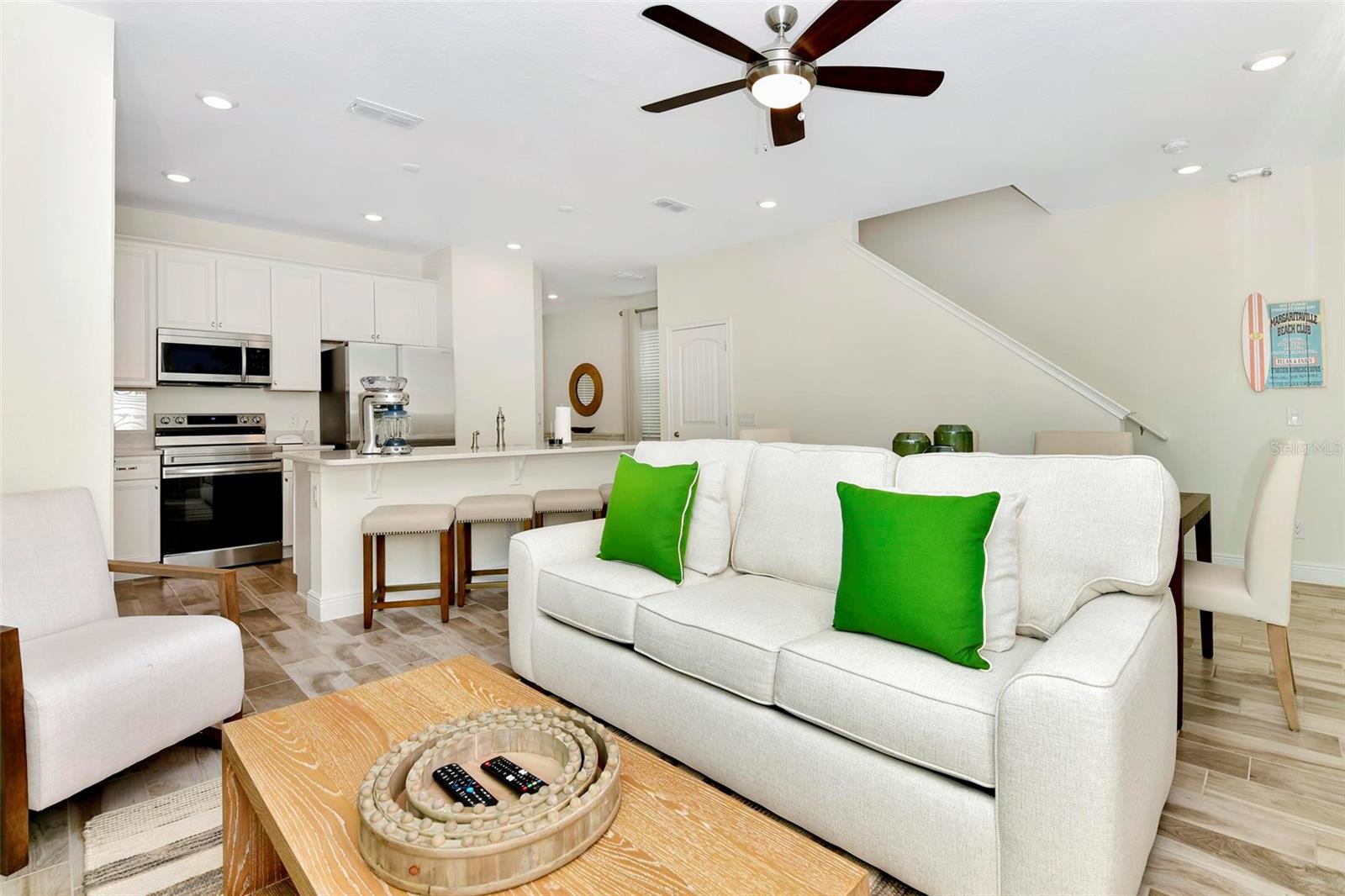 8171 COCONUT PL