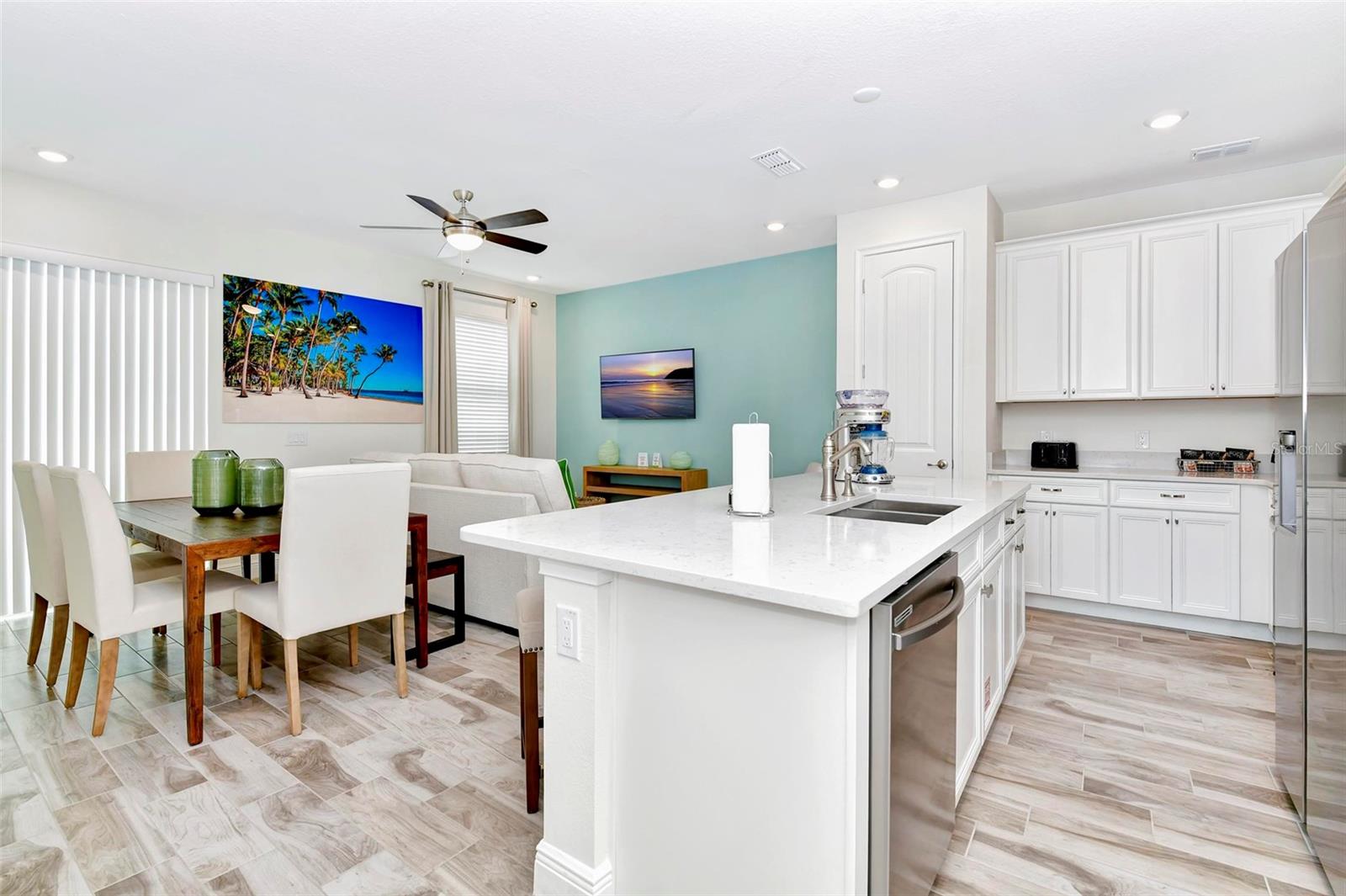8171 COCONUT PL