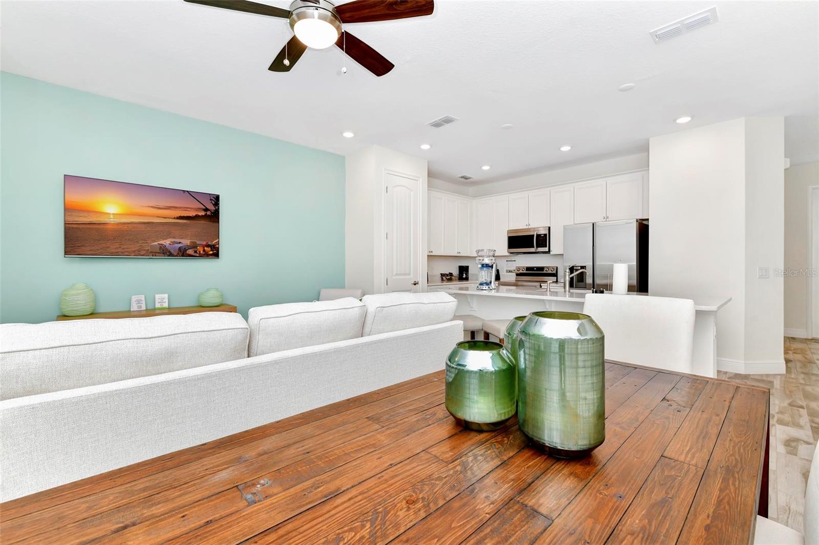 8171 COCONUT PL
