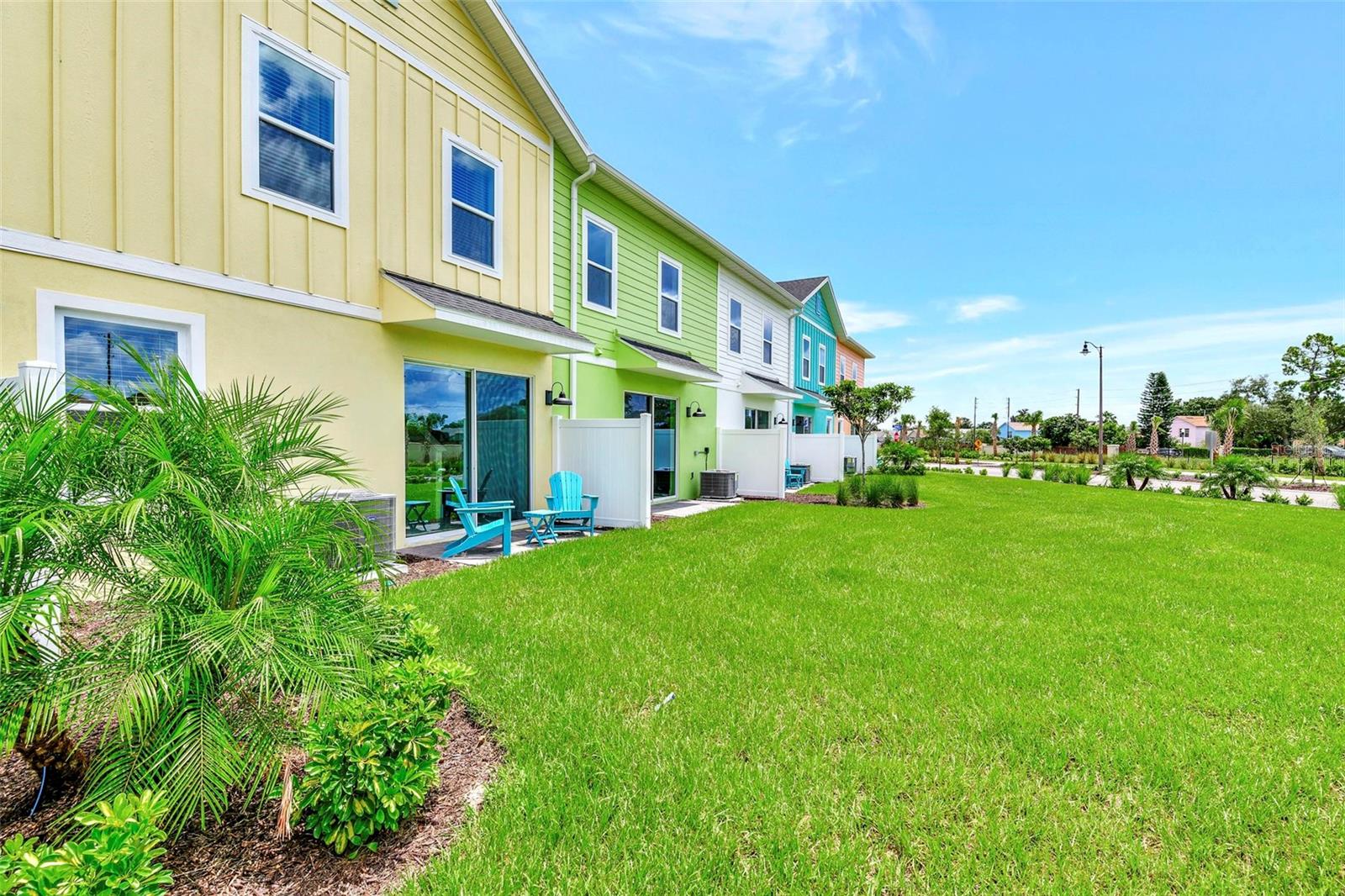 8146 COCONUT PL