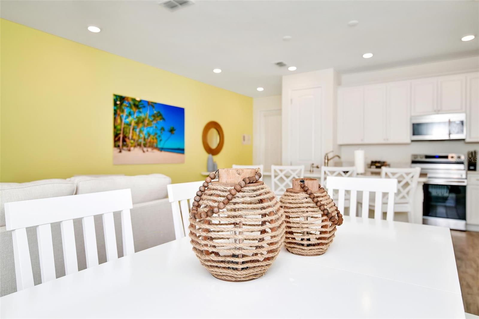 8146 COCONUT PL
