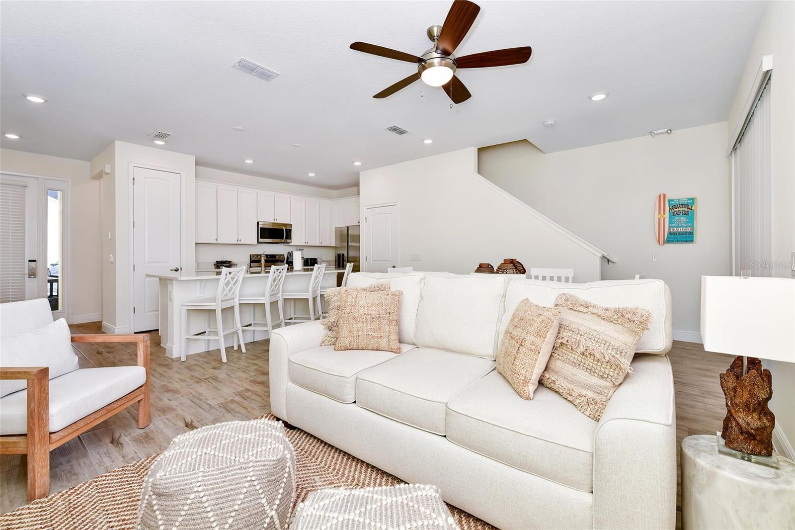 8146 COCONUT PL
