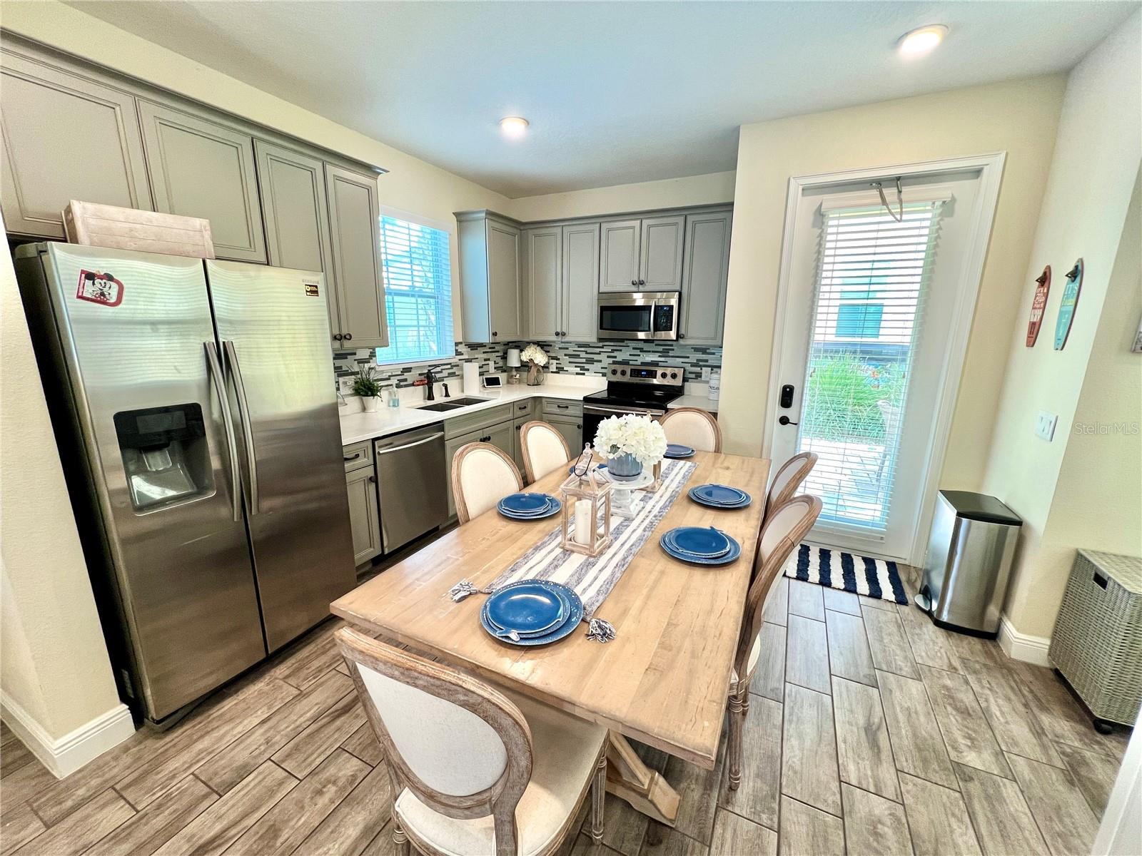 3083 PIRATE WAY