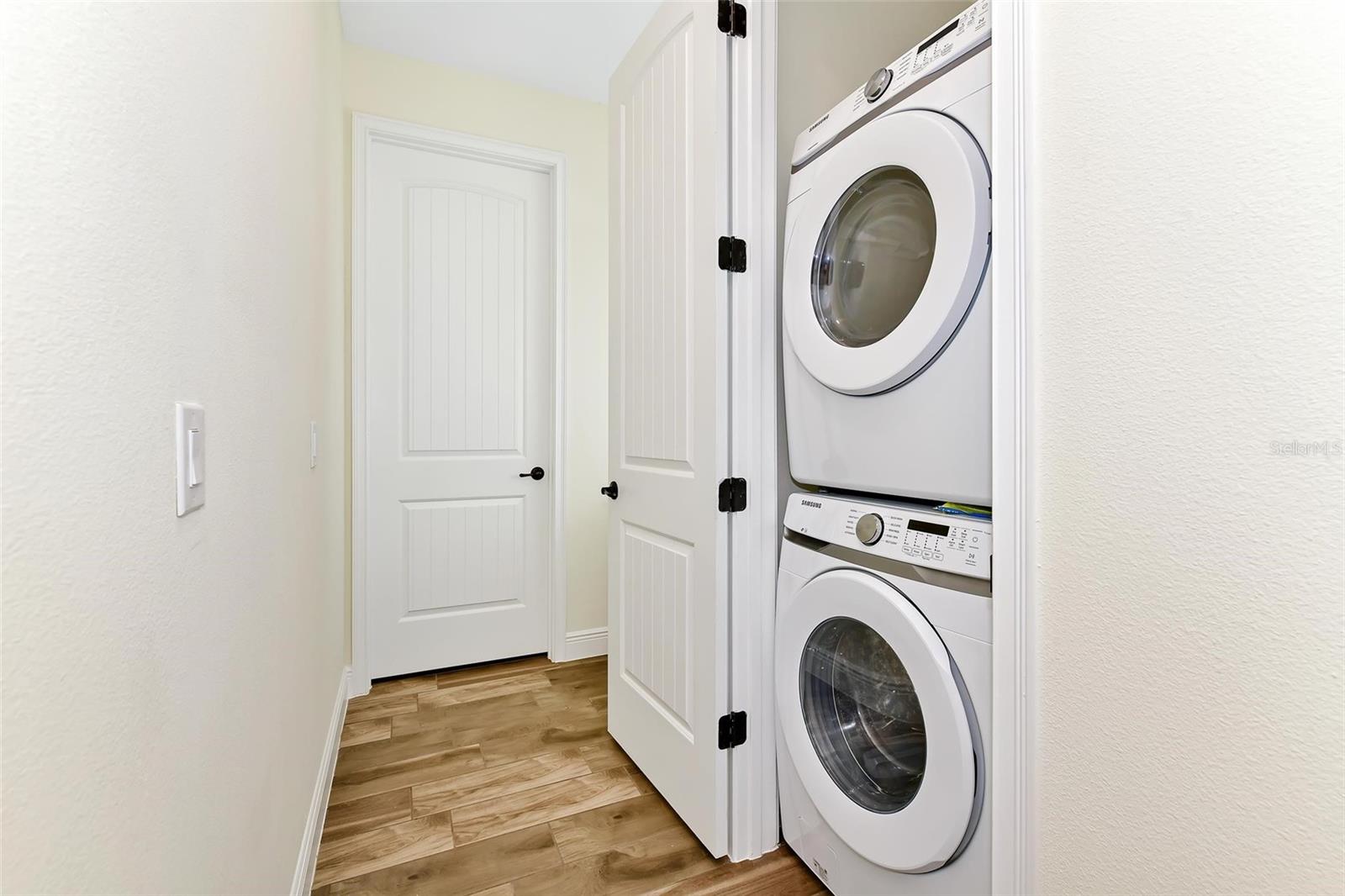 3192 CARIBBEAN SOUL DR