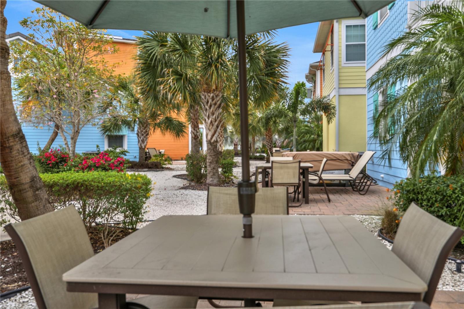 3083 KEY LIME LOOP