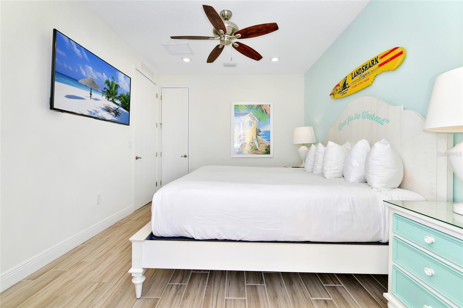 8024 FLIP FLOP WAY