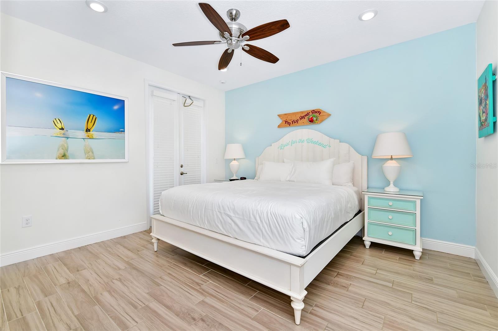 8024 FLIP FLOP WAY