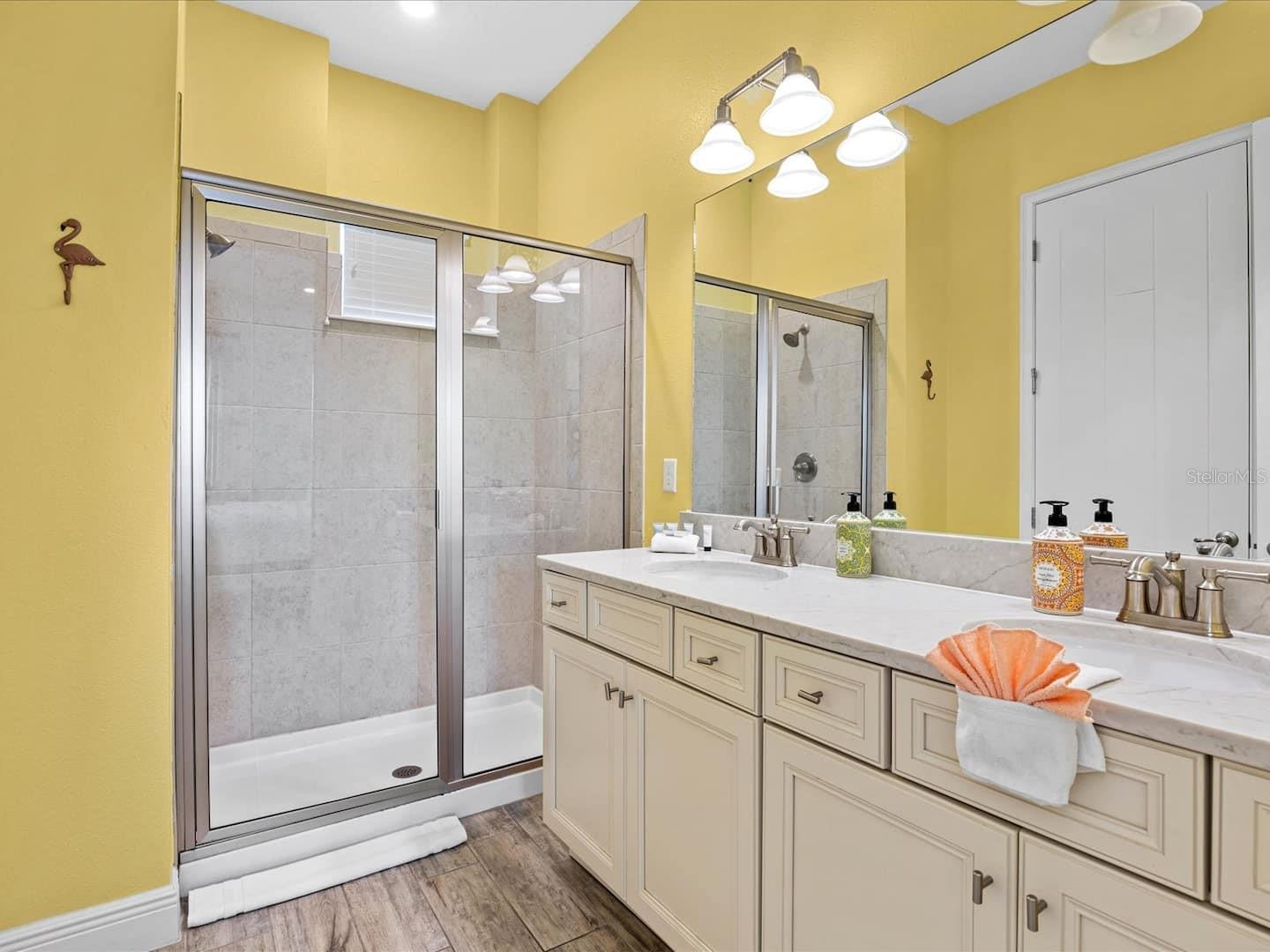 3020 PARROT HEAD PL