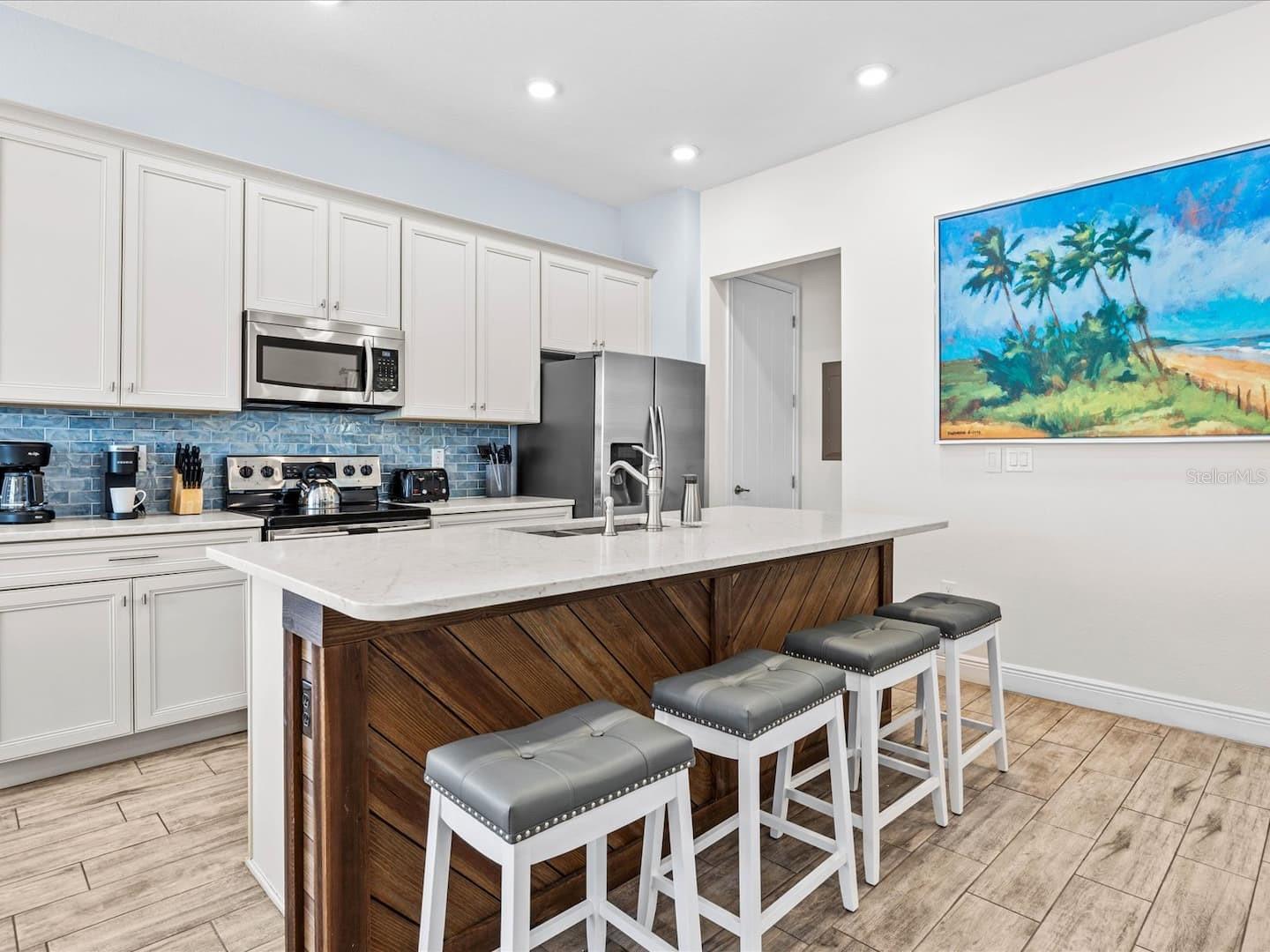 3020 PARROT HEAD PL