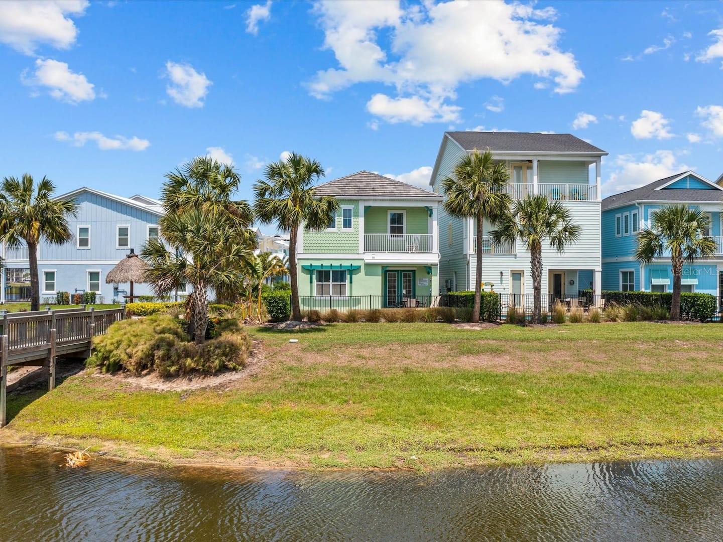 3020 PARROT HEAD PL