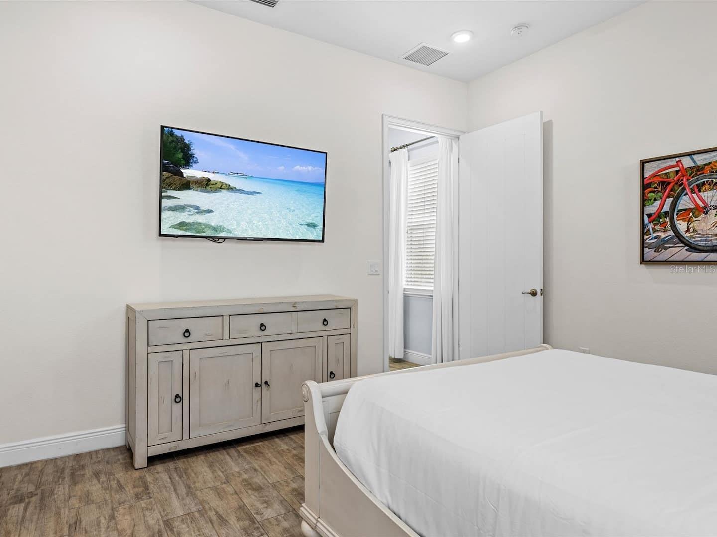 3020 PARROT HEAD PL