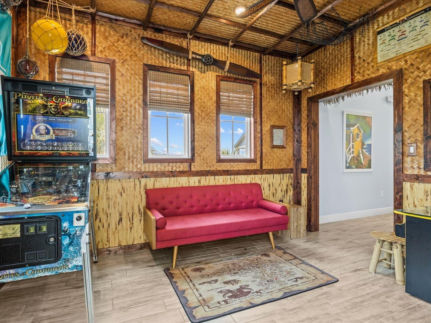 3020 PARROT HEAD PL