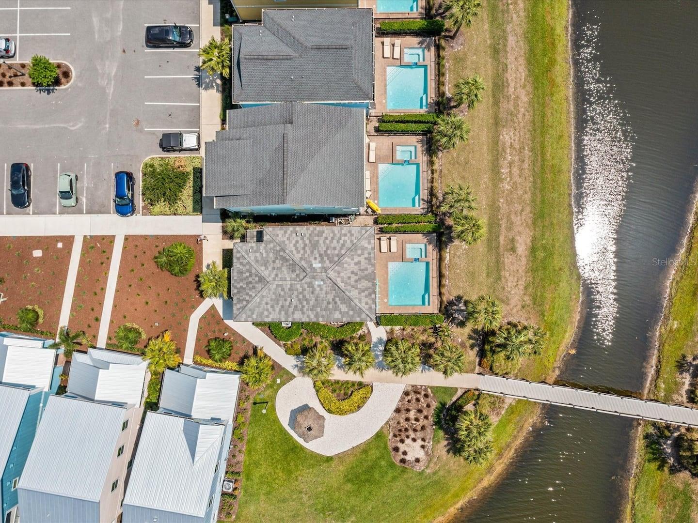 3020 PARROT HEAD PL