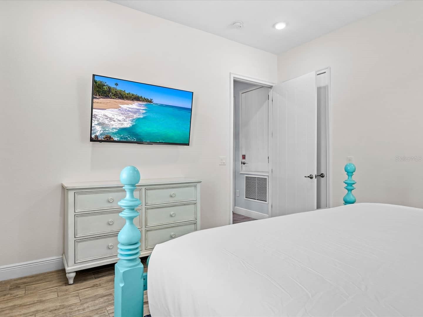 3020 PARROT HEAD PL