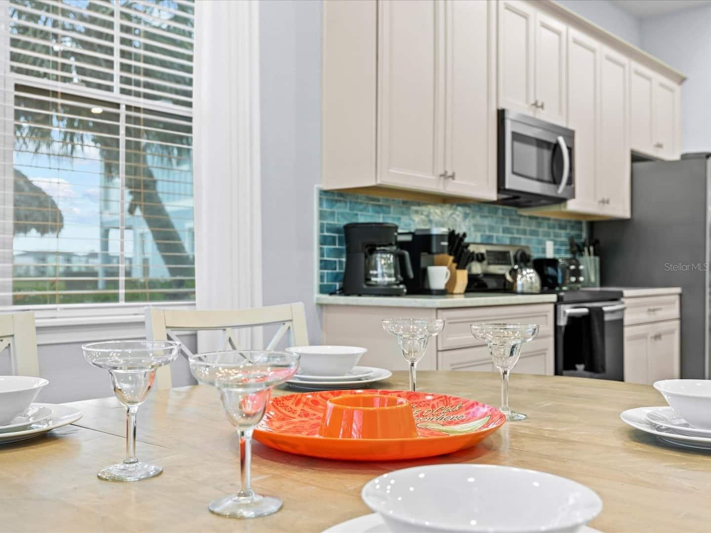 3020 PARROT HEAD PL