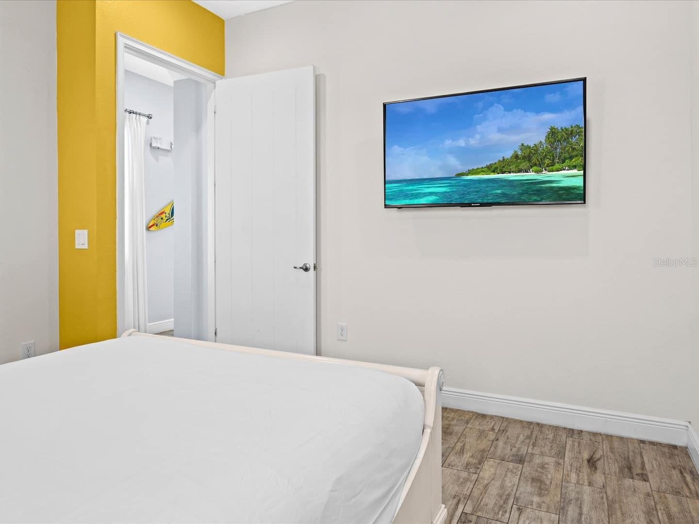 3020 PARROT HEAD PL