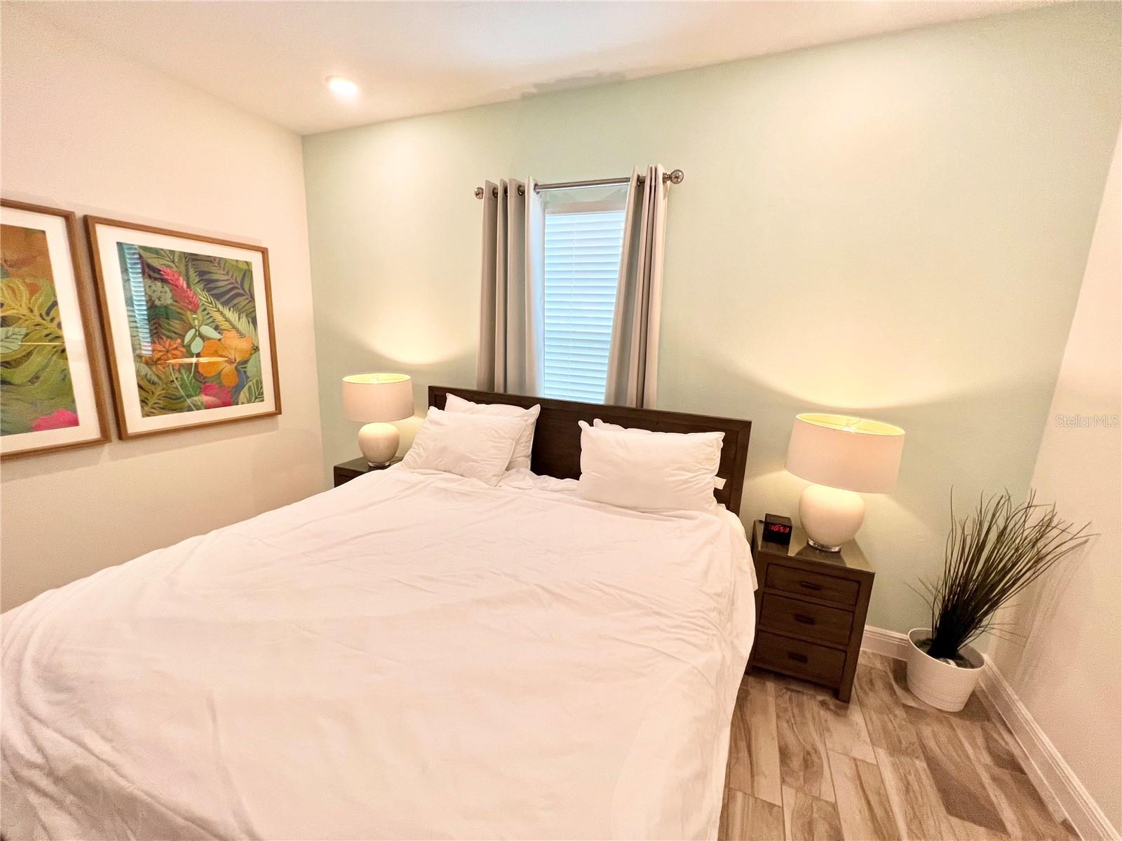 3032 PARROT HEAD PL