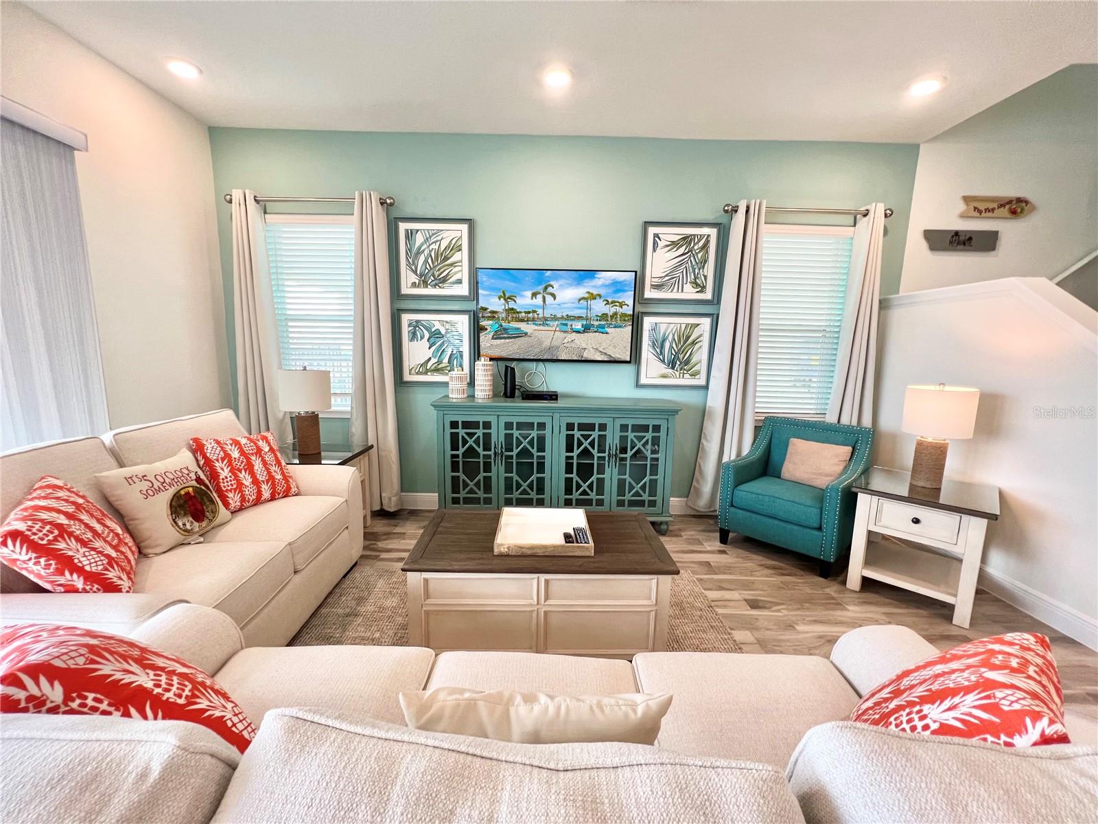 3032 PARROT HEAD PL