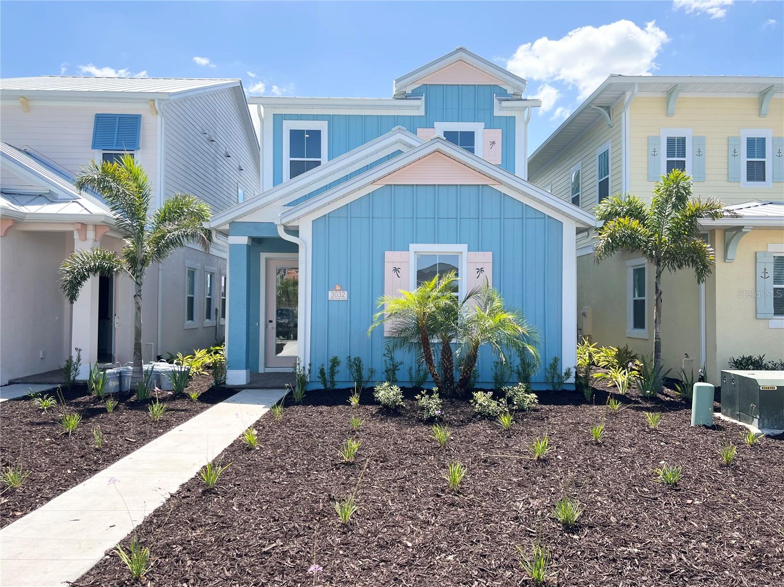 3032 PARROT HEAD PL