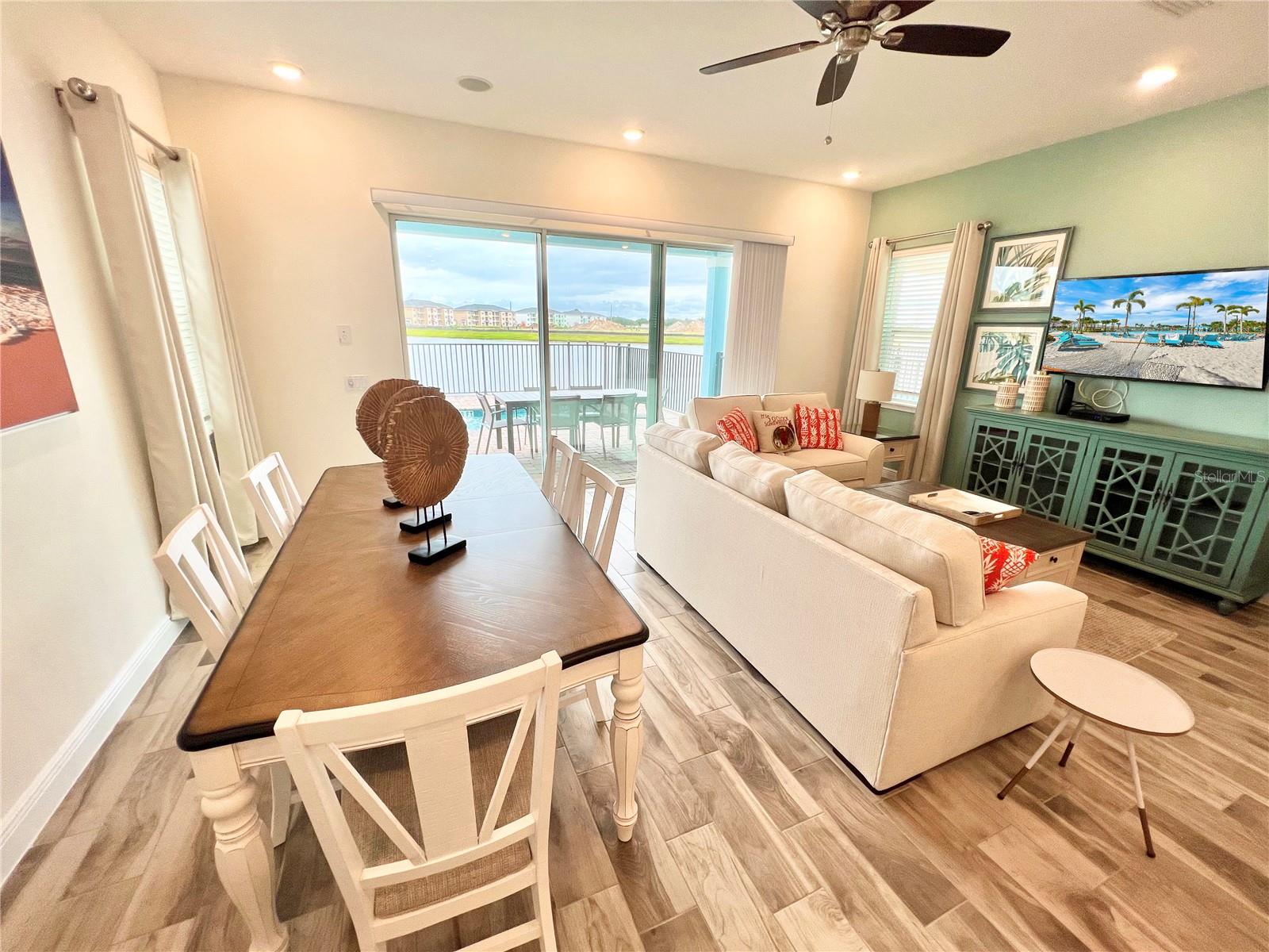 3032 PARROT HEAD PL