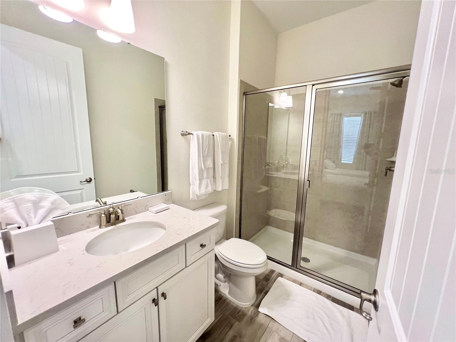 3032 PARROT HEAD PL