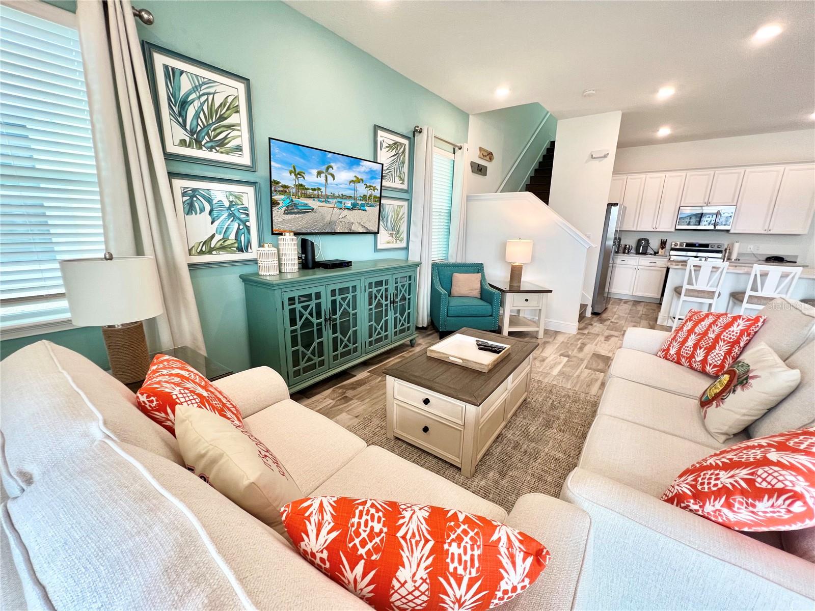 3032 PARROT HEAD PL